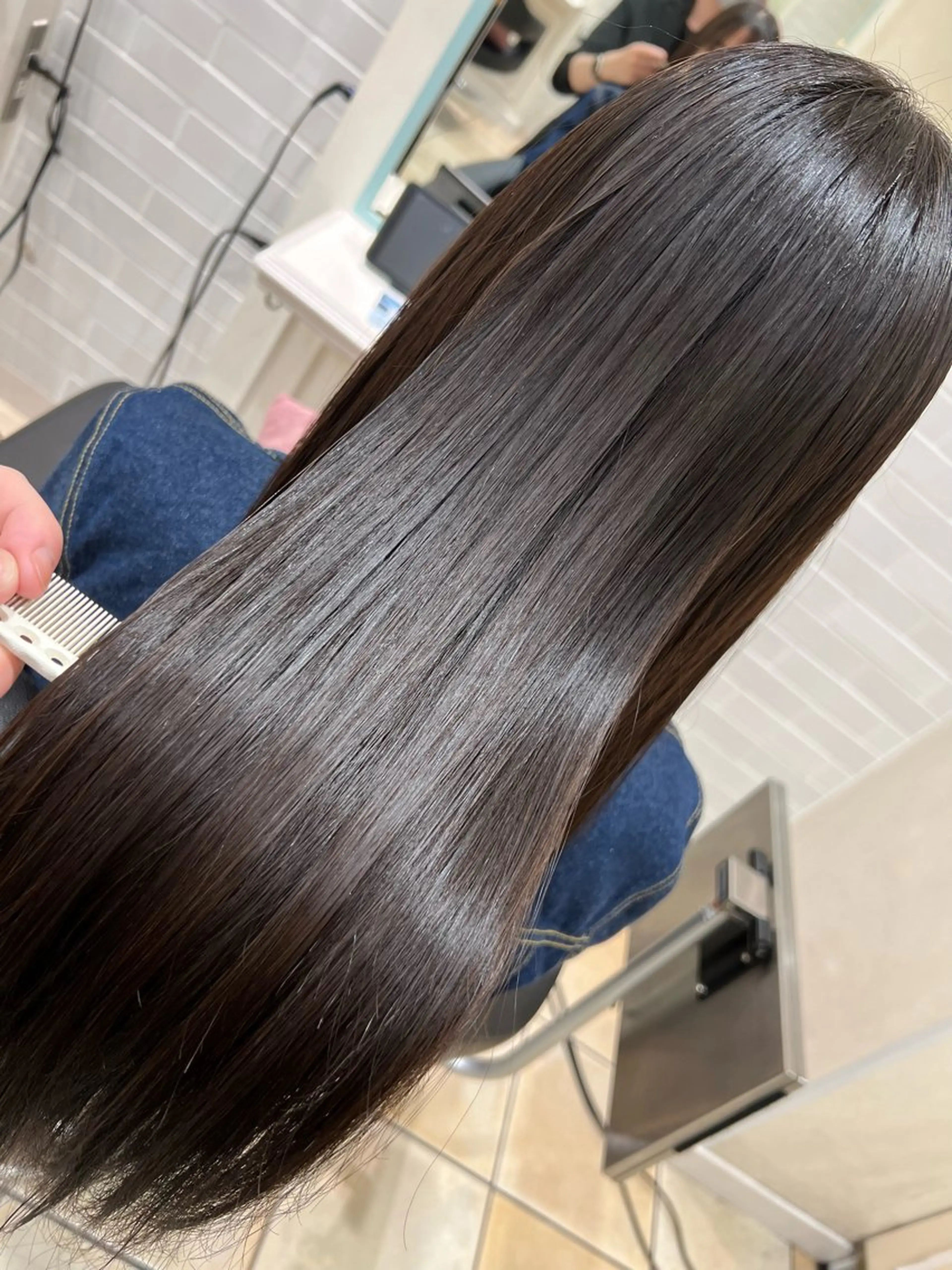 ロング 縮毛矯正 吉澤 海咲のヘアスタイル