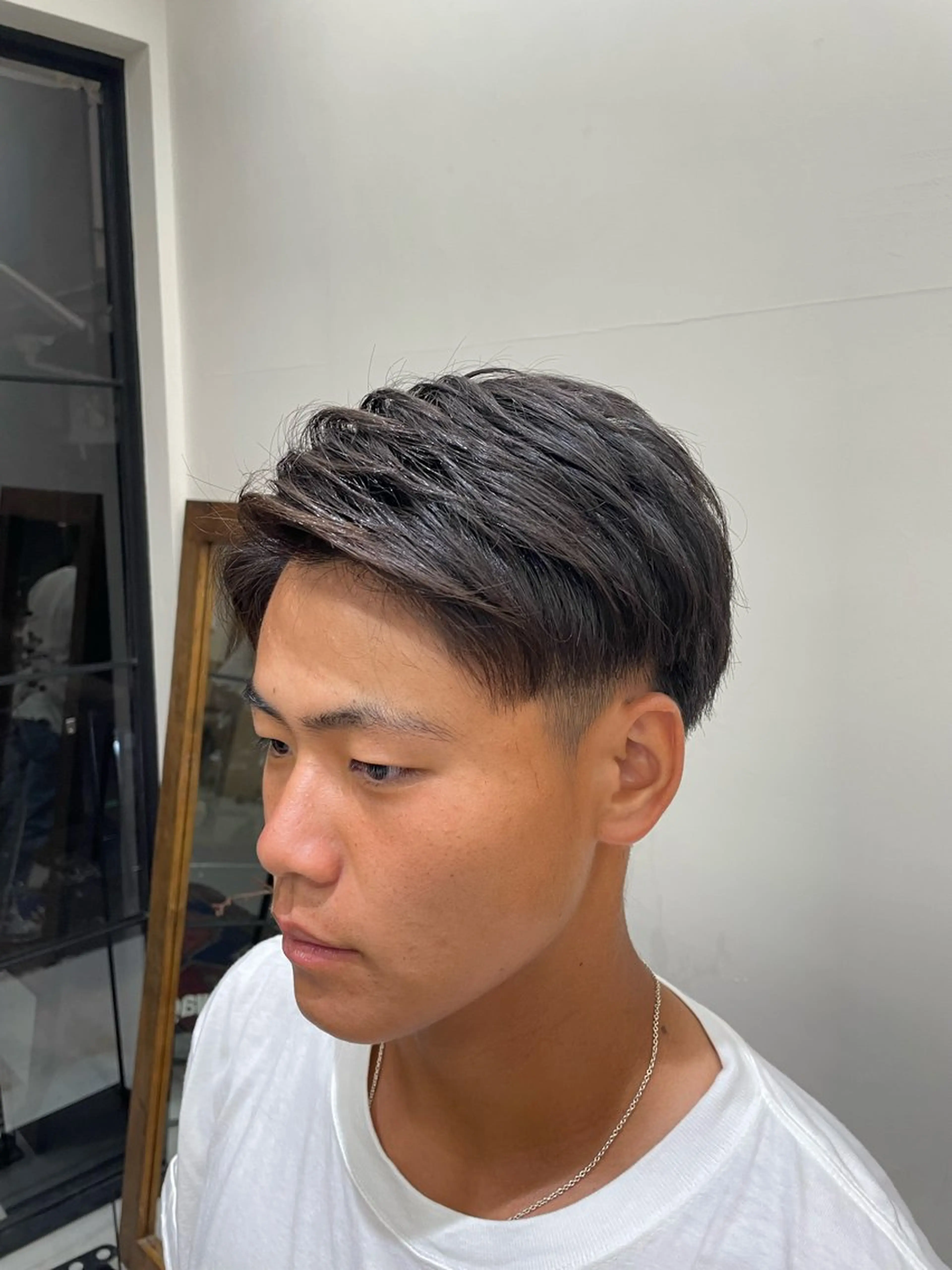 メンズ メンズブリーチ ツーブロック 刈り上げ カット 慎太朗/パーマ/ボブ /センターパートのヘアスタイル