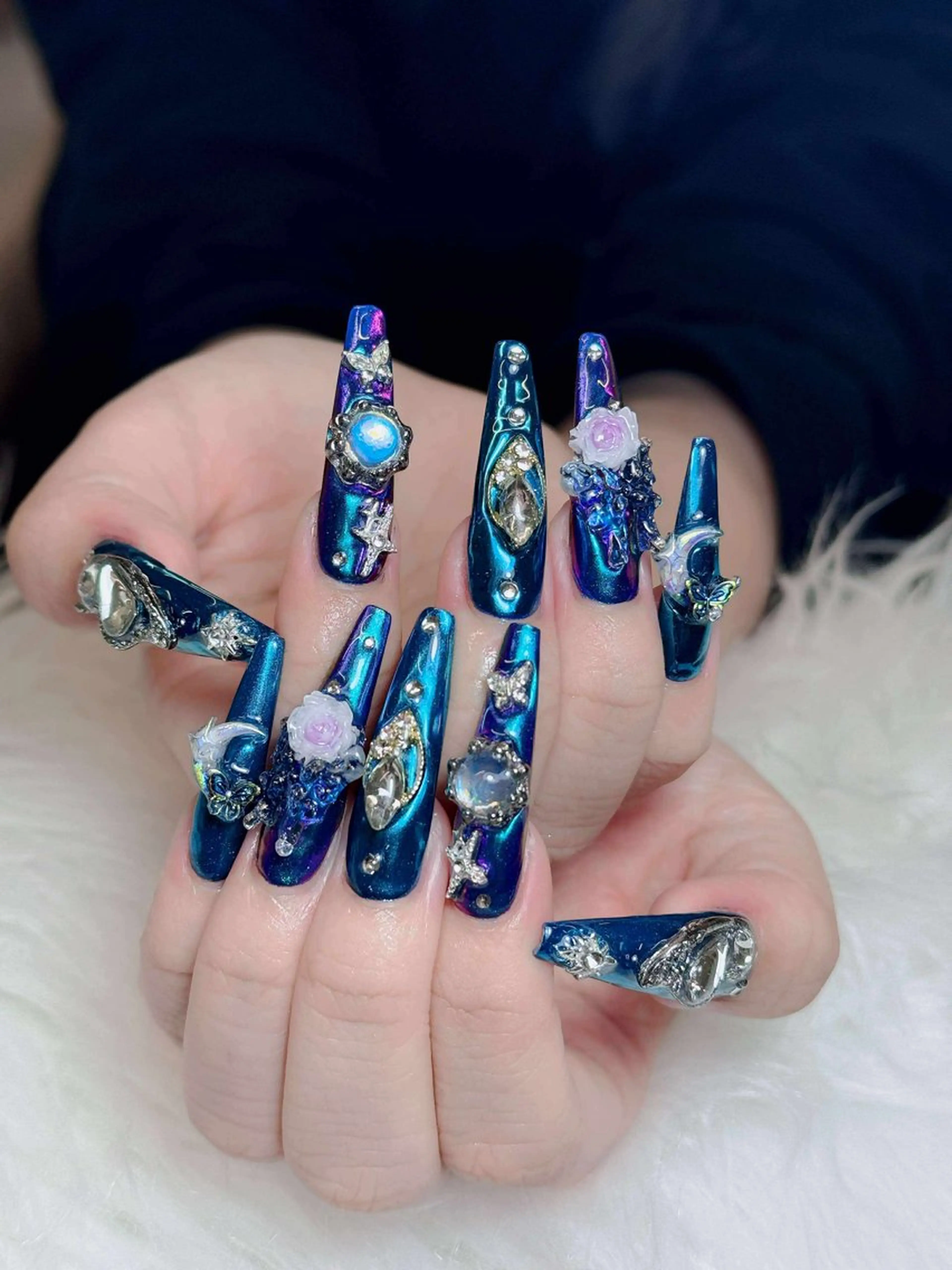 ネイル オーロラネイル チークネイル フットネイル フレンチネイル 韓国ネイル ハンドネイル Lumi Nail 新大久保3‘のネイルデザイン