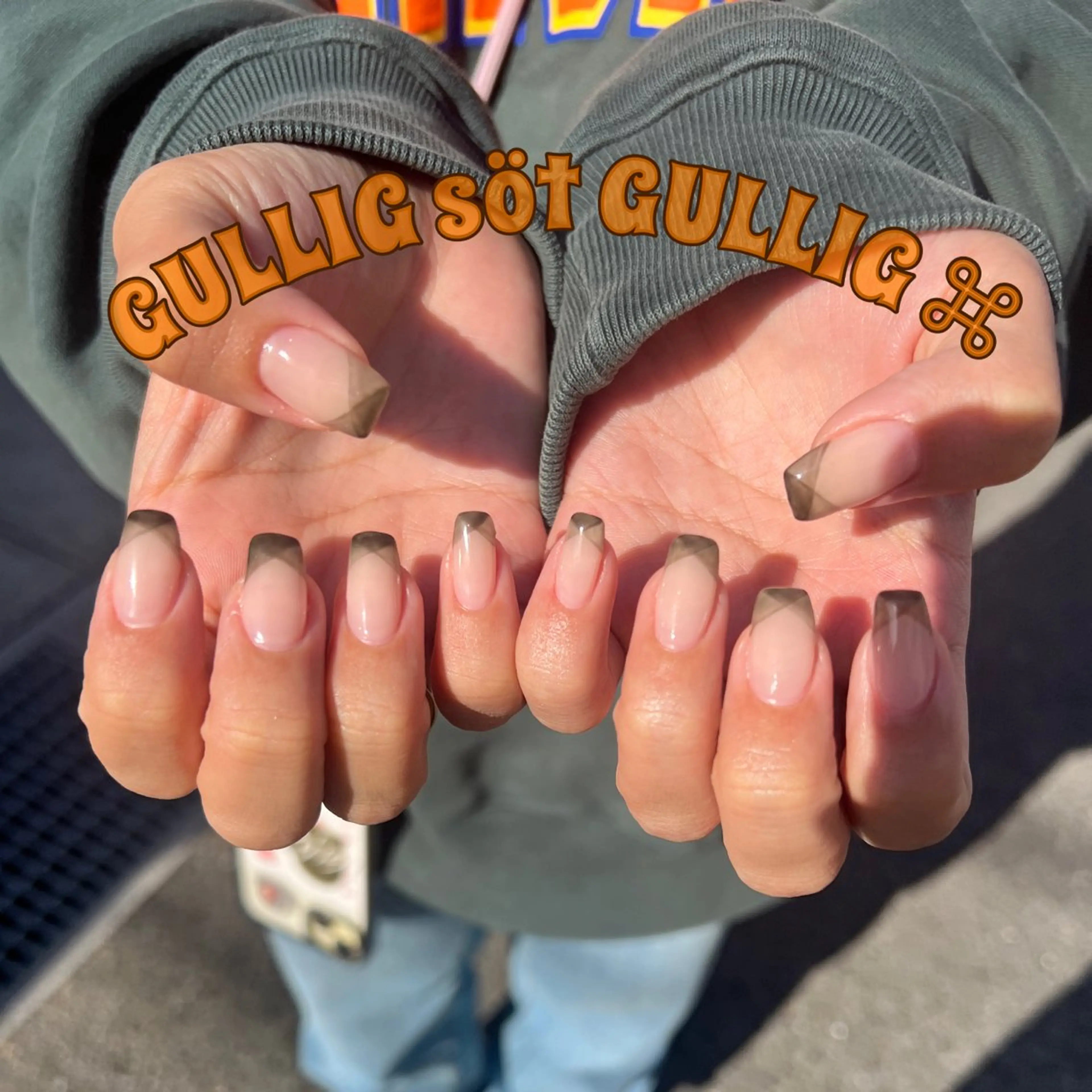 ネイル GULLIG söt GULLIGのネイルデザイン