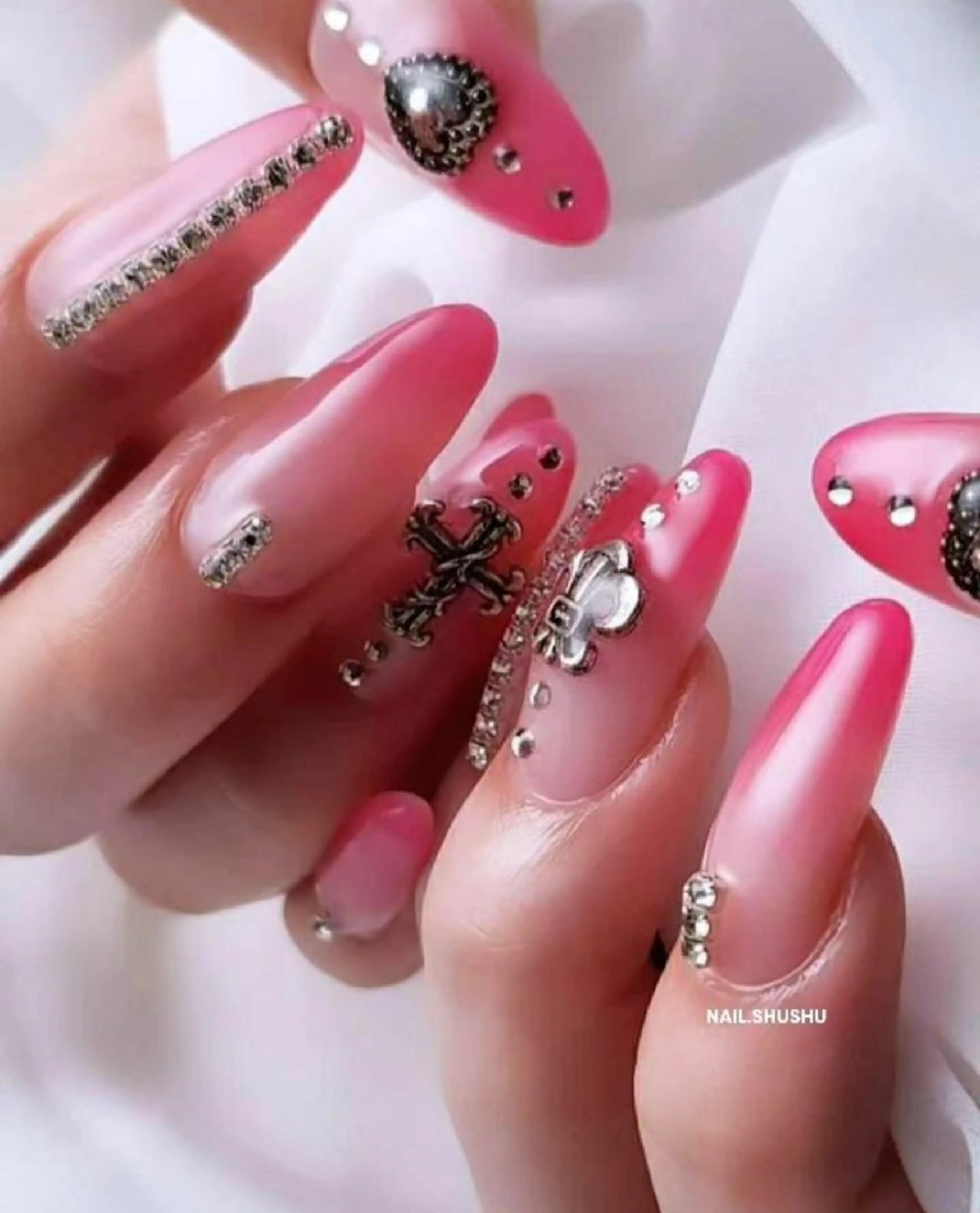 ネイル 持ち込み ニュアンスネイル ワンカラーネイル シンプルネイル 冬ネイル ハンドネイル 3dパーツ/流行り 👧shushu❤️のネイルデザイン