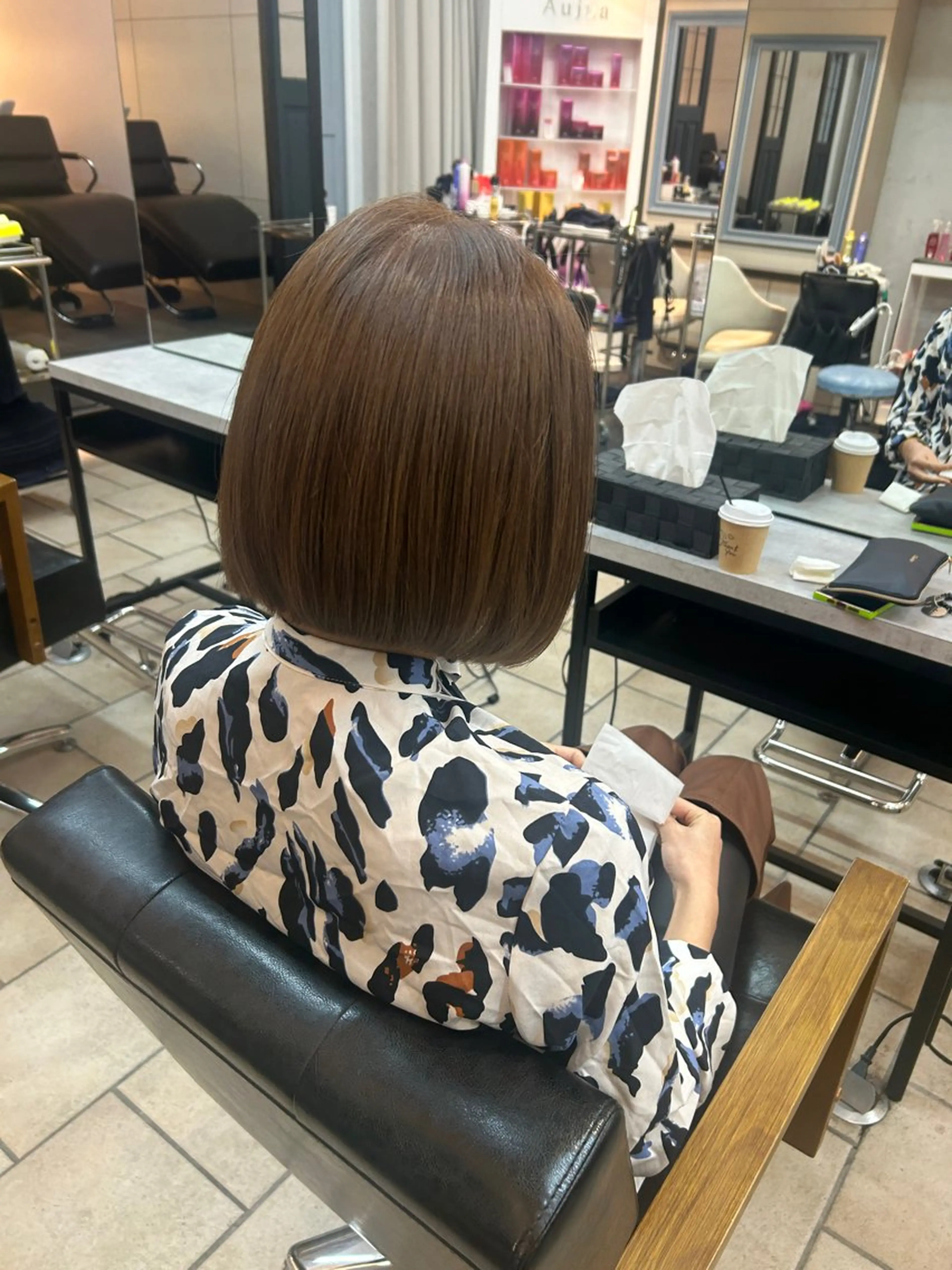 ショート カラー 前下がりボブ ボブ メンズ特化/パーマ 縮毛矯正/AYAのヘアスタイル