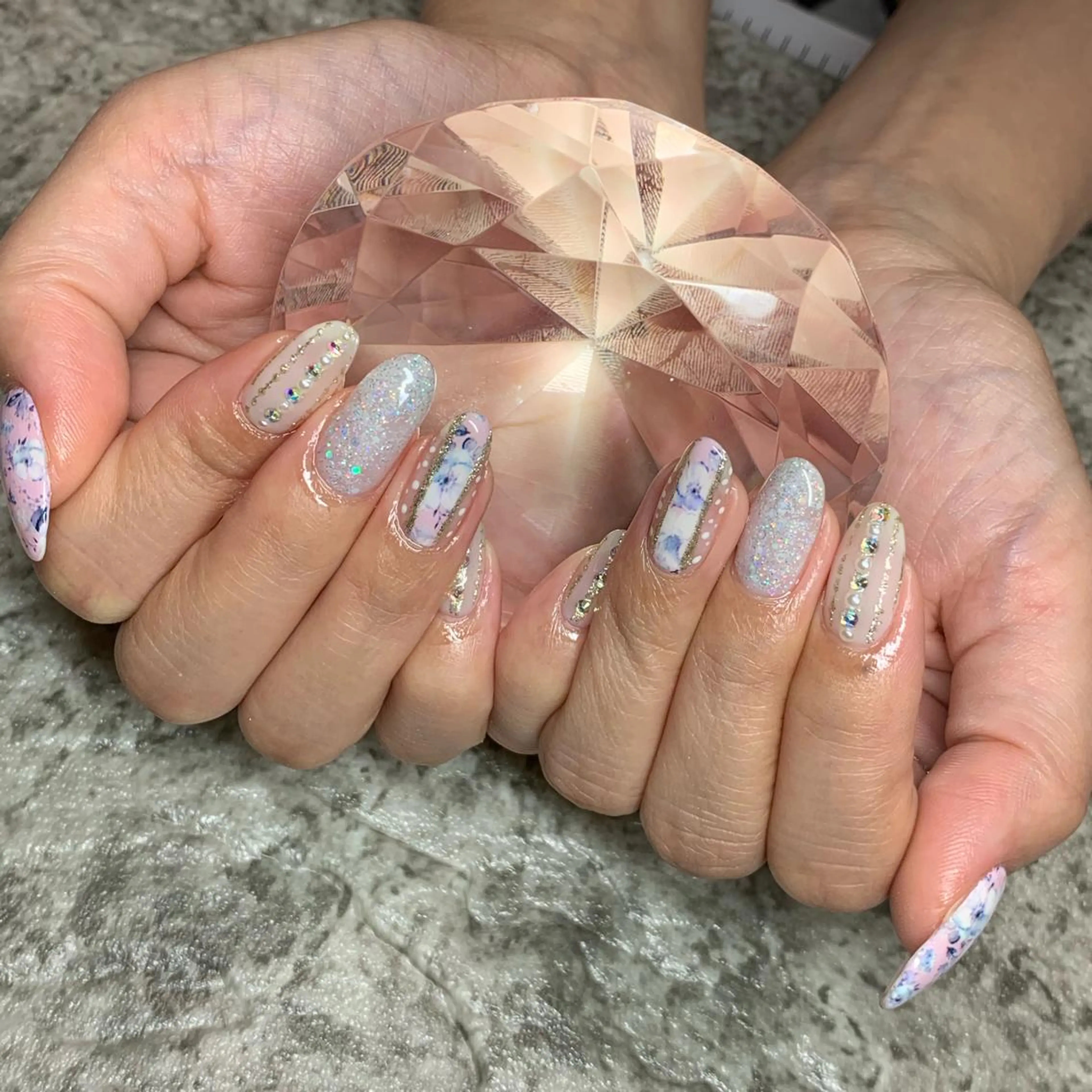 ネイル RuxuryNail ／RiAnnaのネイルデザイン