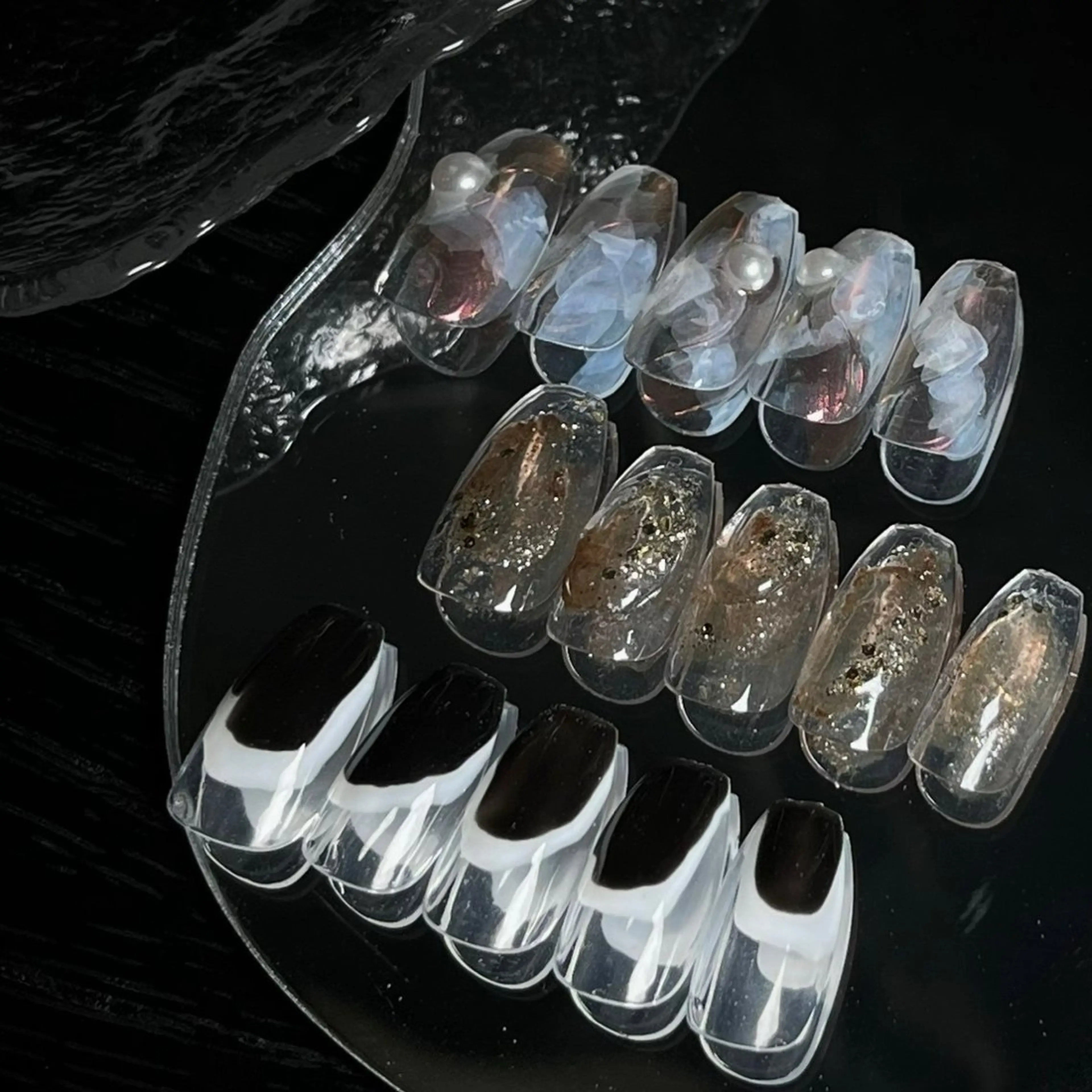 ネイル ハンドネイル Cleo 名古屋駅店 🖤Seraのネイルデザイン