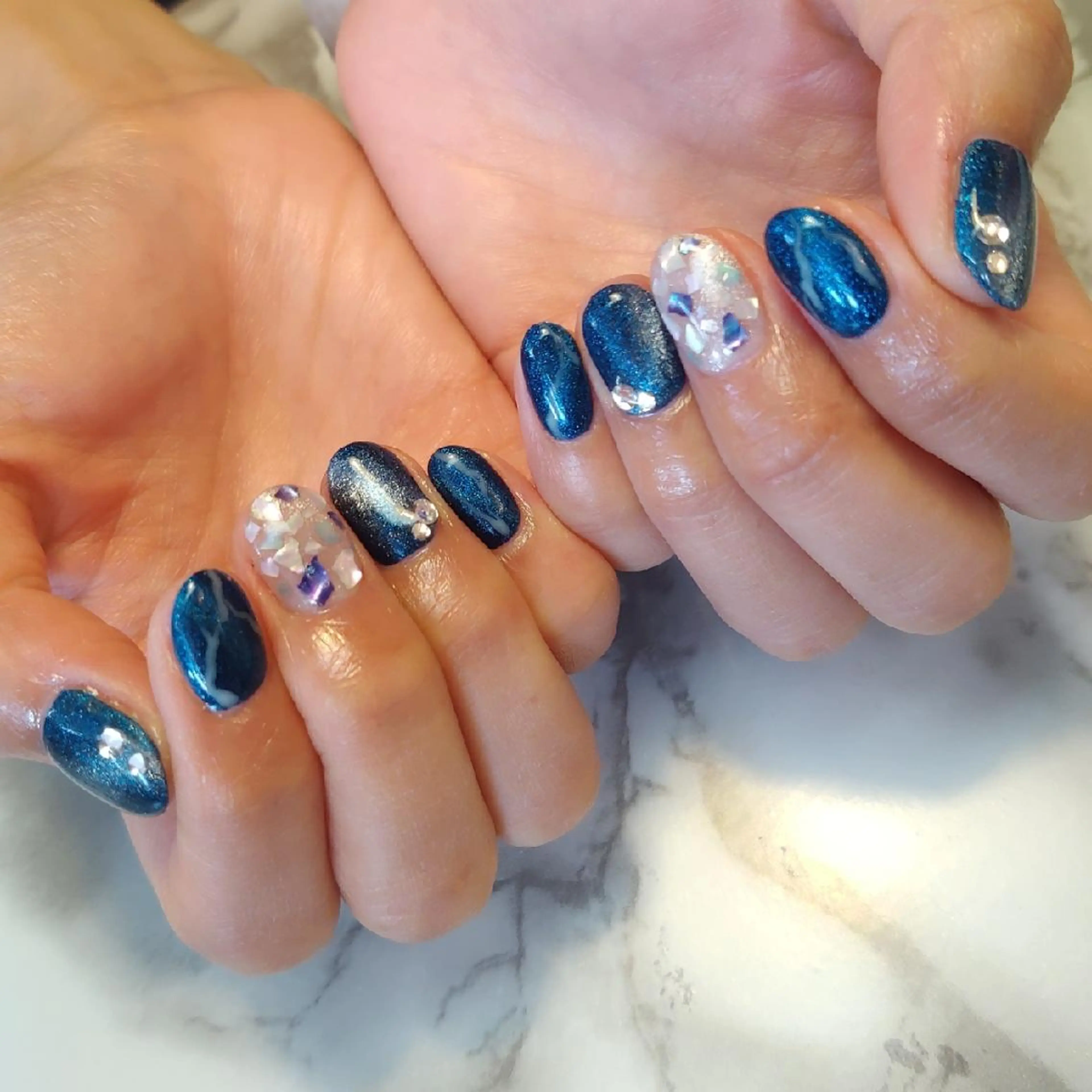 ネイル 持ち込み ジェヌインネイル 河内のネイルデザイン