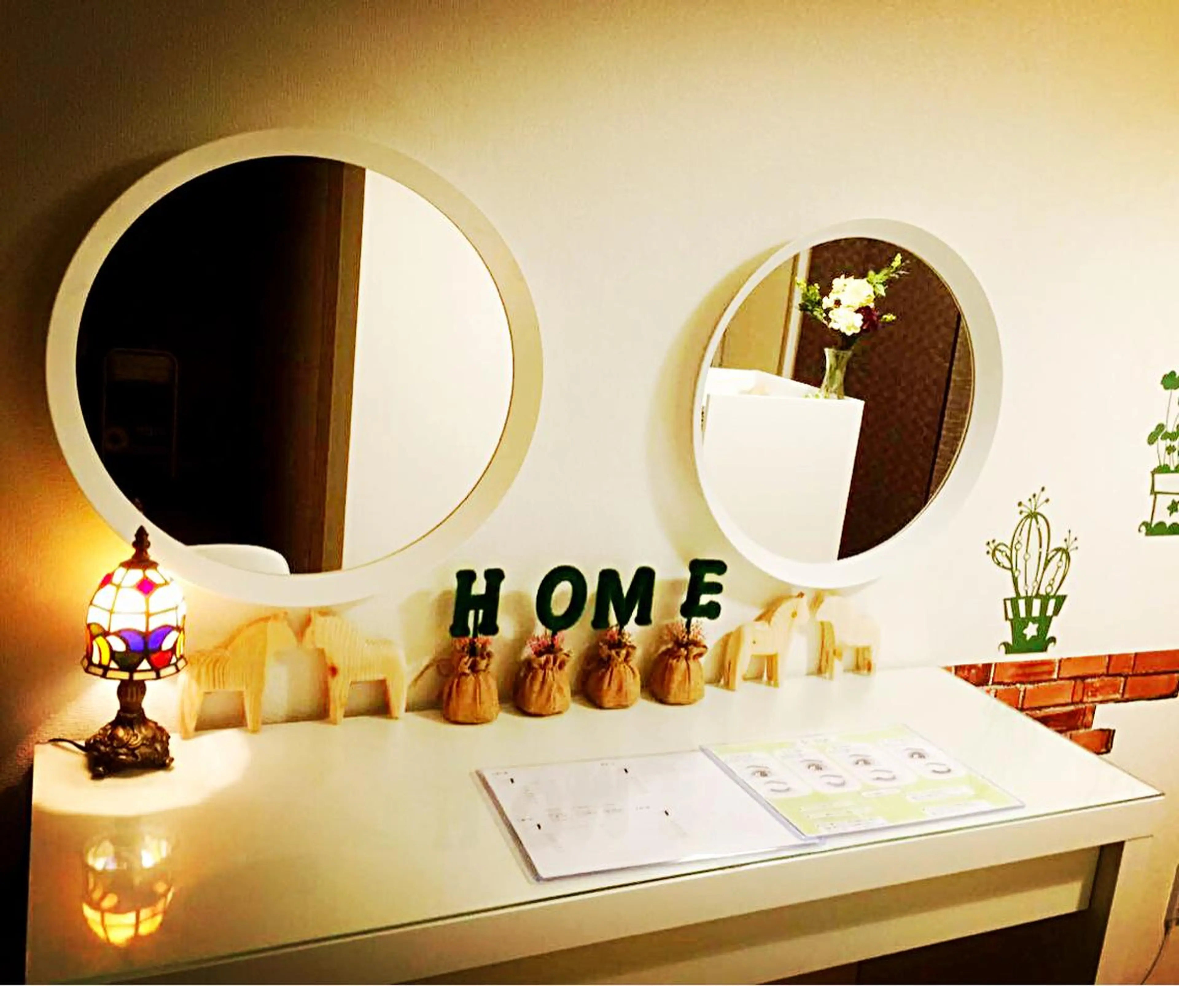 ネイル マツエク・マツパ Happy Nailのネイルデザイン