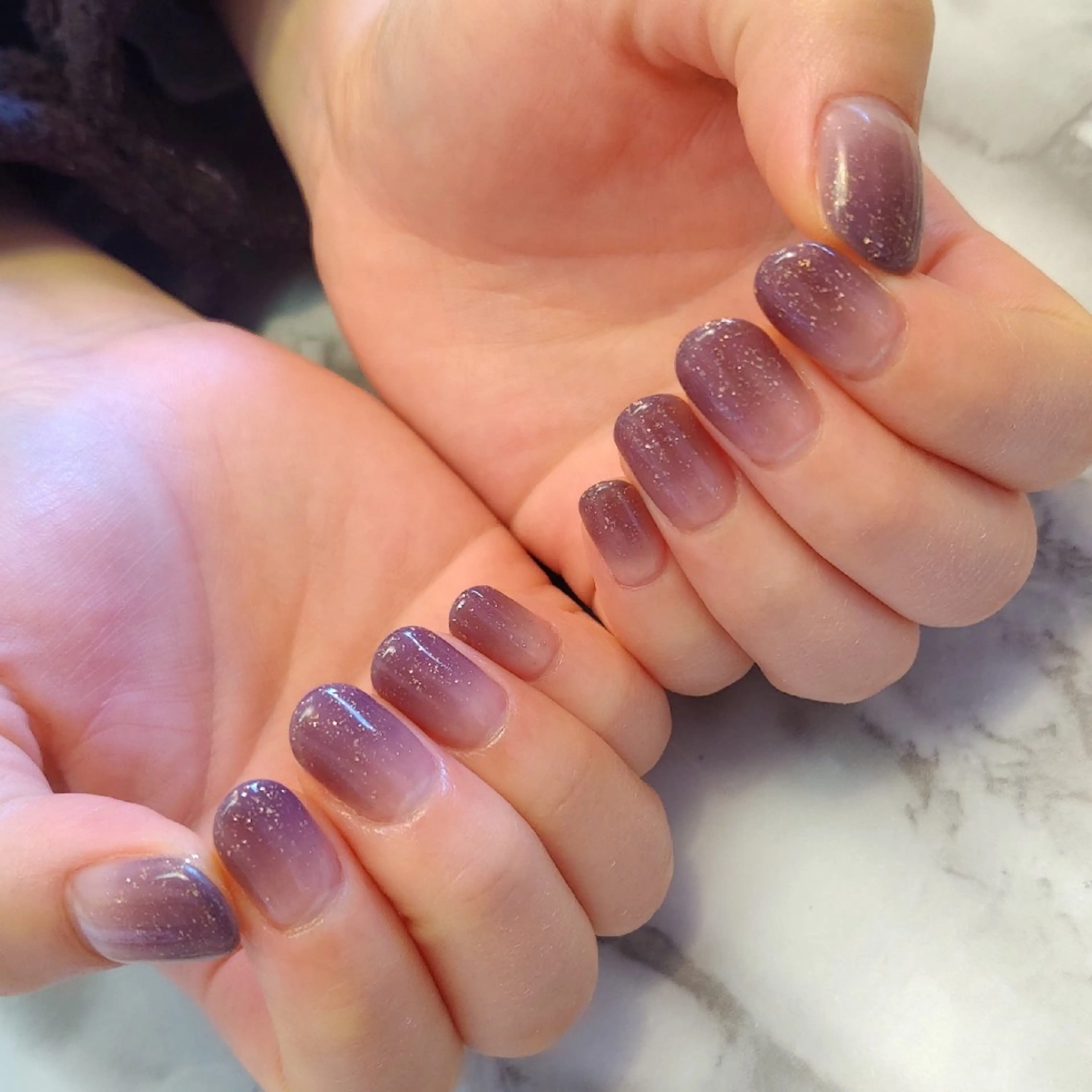 ネイル グラデーション ジェヌインネイル 河内のネイルデザイン