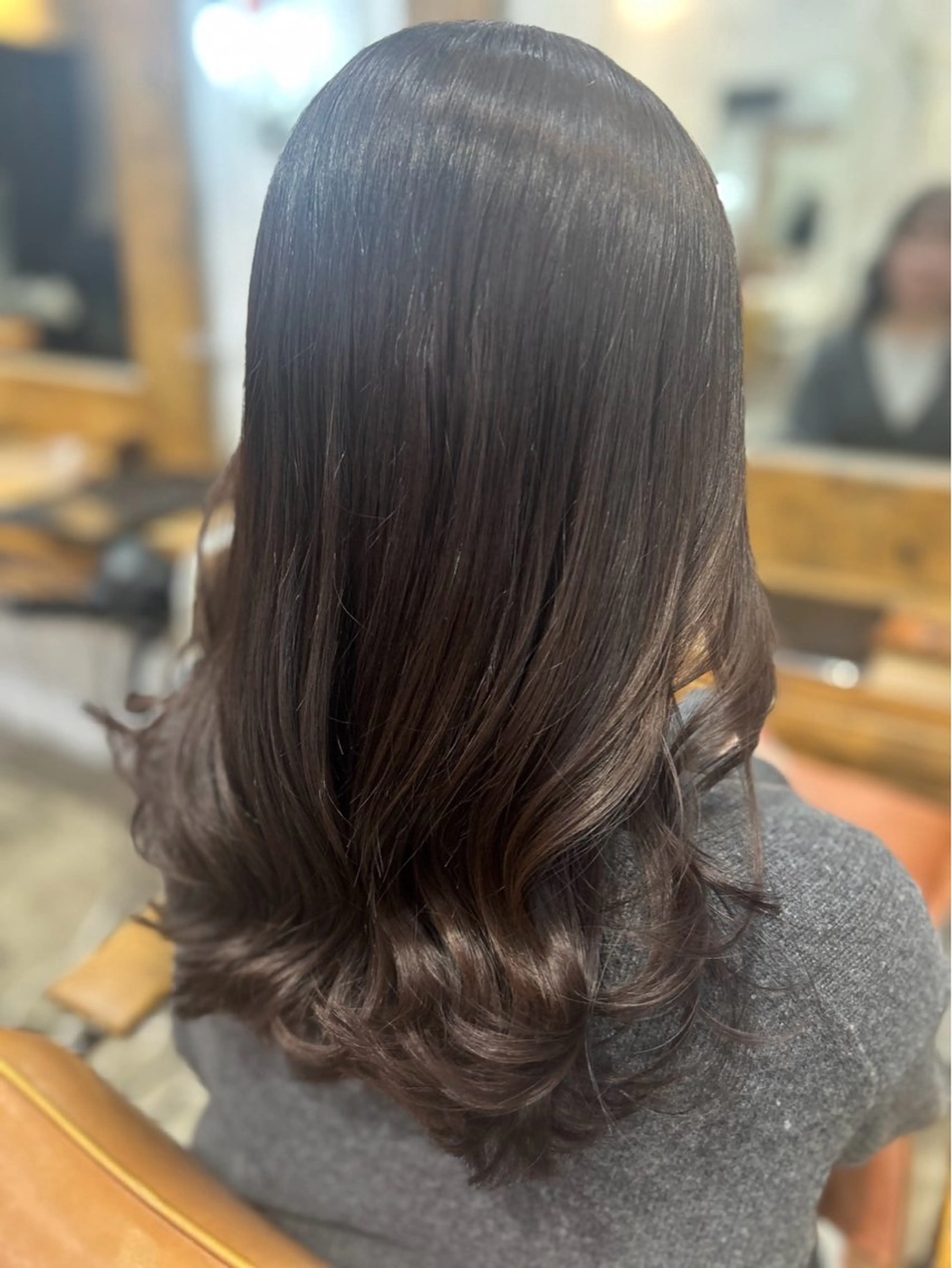 カラー 奥山 満里菜のヘアスタイル