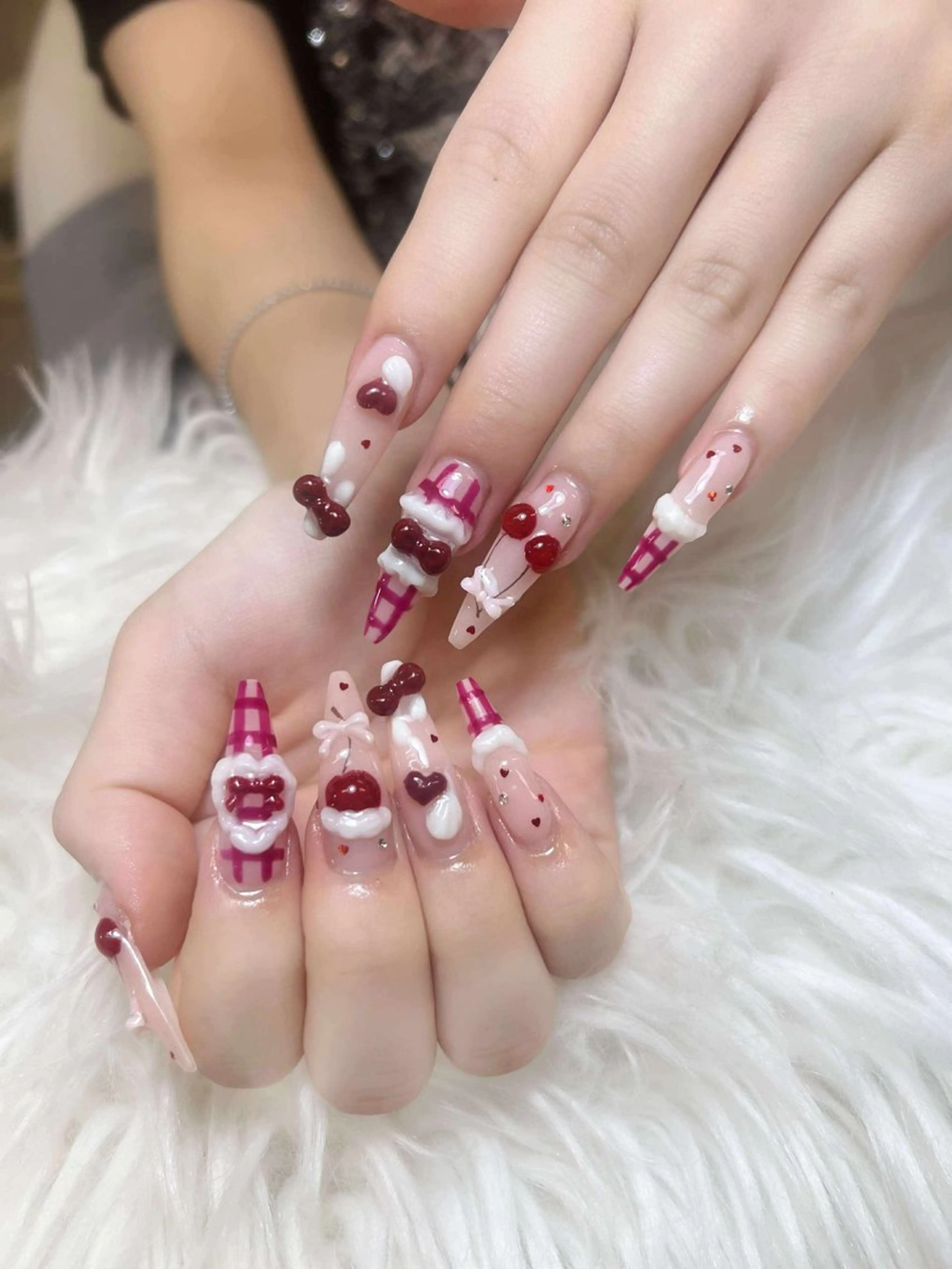 ネイル アートネイル オーロラネイル チークネイル 長さ出し フットネイル Noiranail_ studio川越西口のネイルデザイン