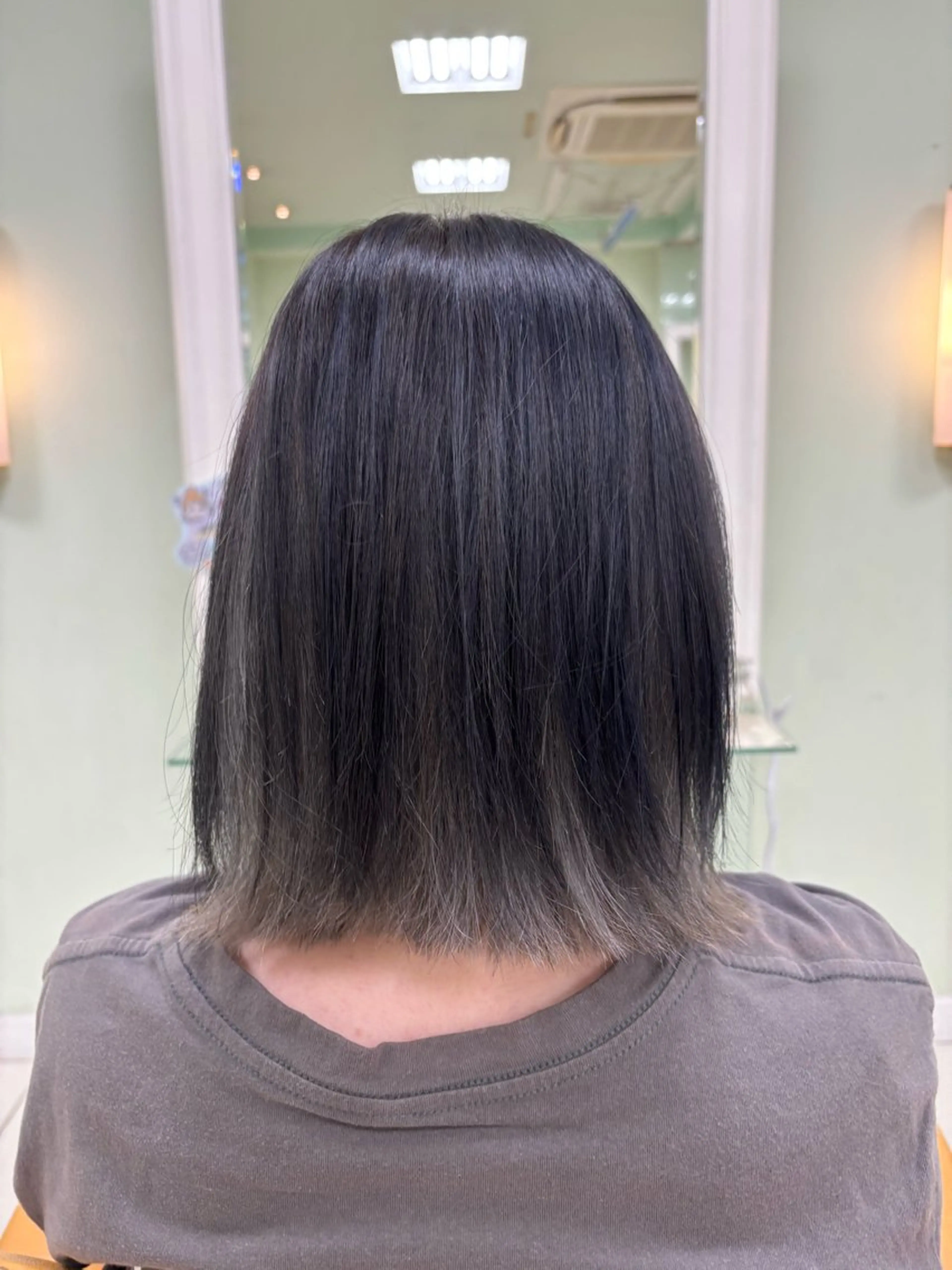 ブリーチ+オンカラー(ブロー料金込)の写真