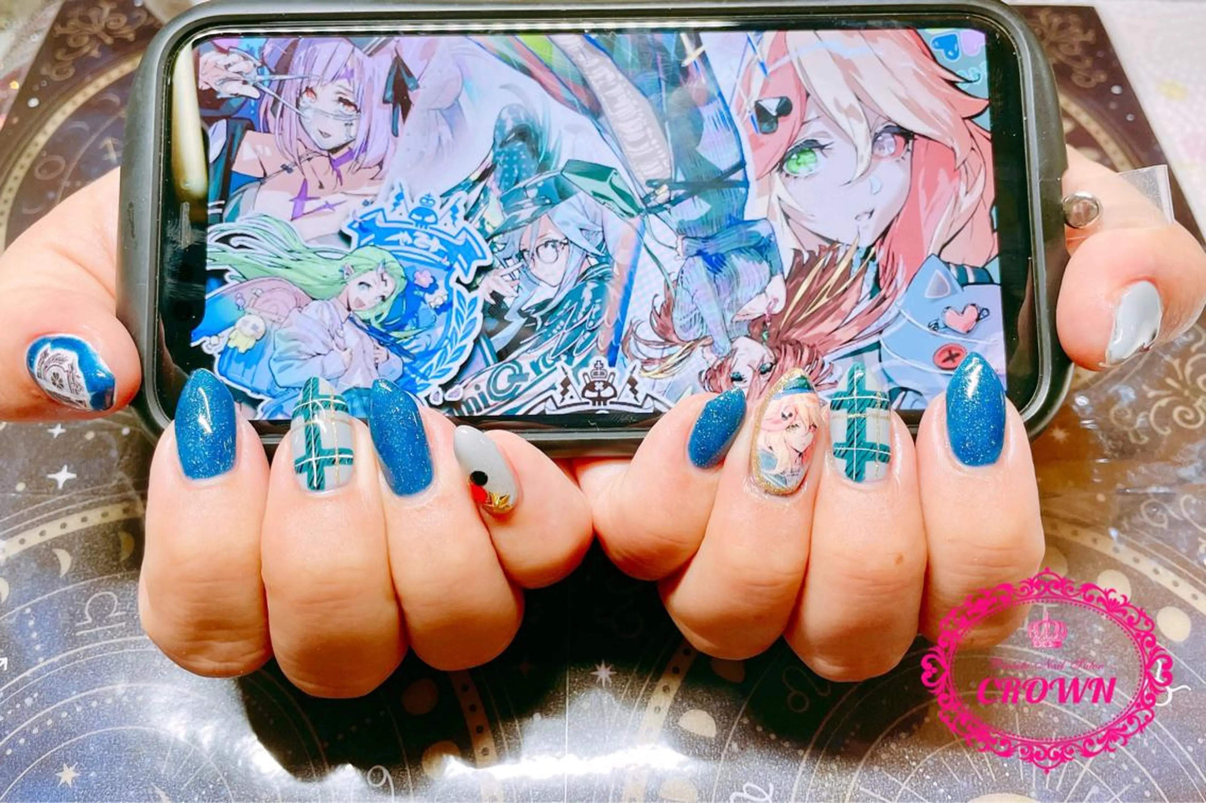 ネイル CROWN プライベートサロンのネイルデザイン