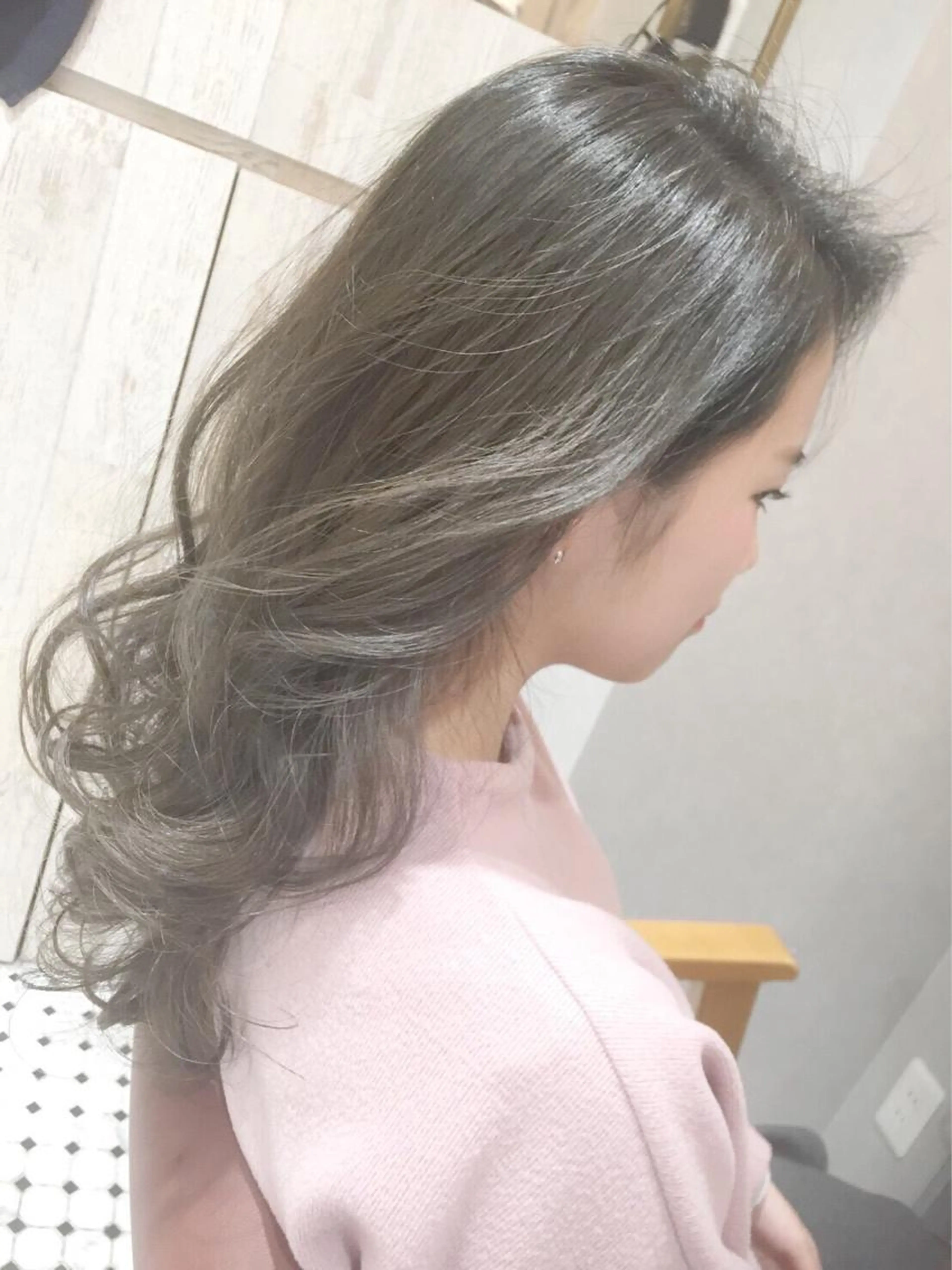 💖黒髪卒業やイメチェンに‼️💖ブリーチ＋カラー‼️の写真