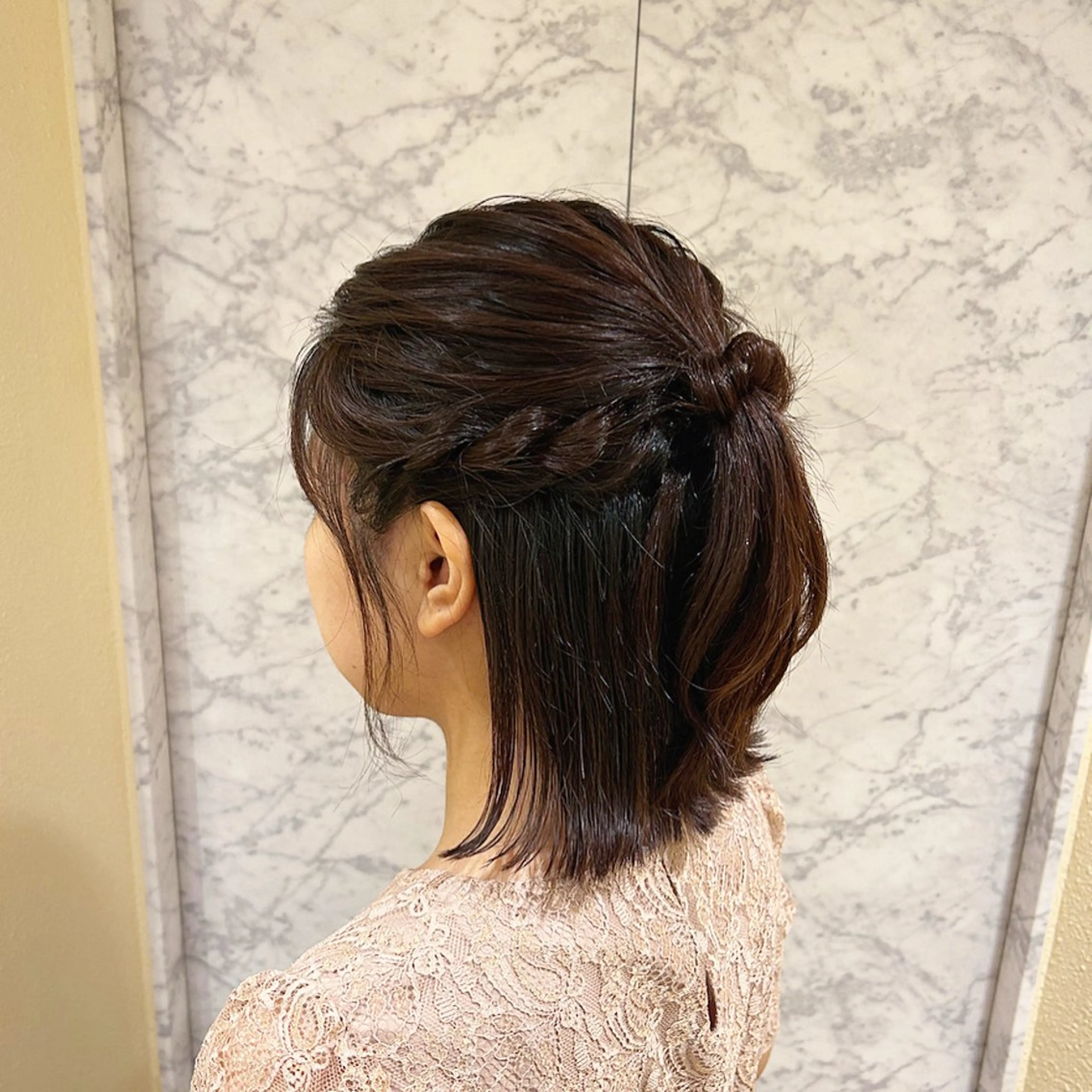 ヘアアレンジ ハーフアップ 結婚式・ブライダル ボブ ヘアセット/暖色 /レイヤー 山田寛菜のヘアスタイル