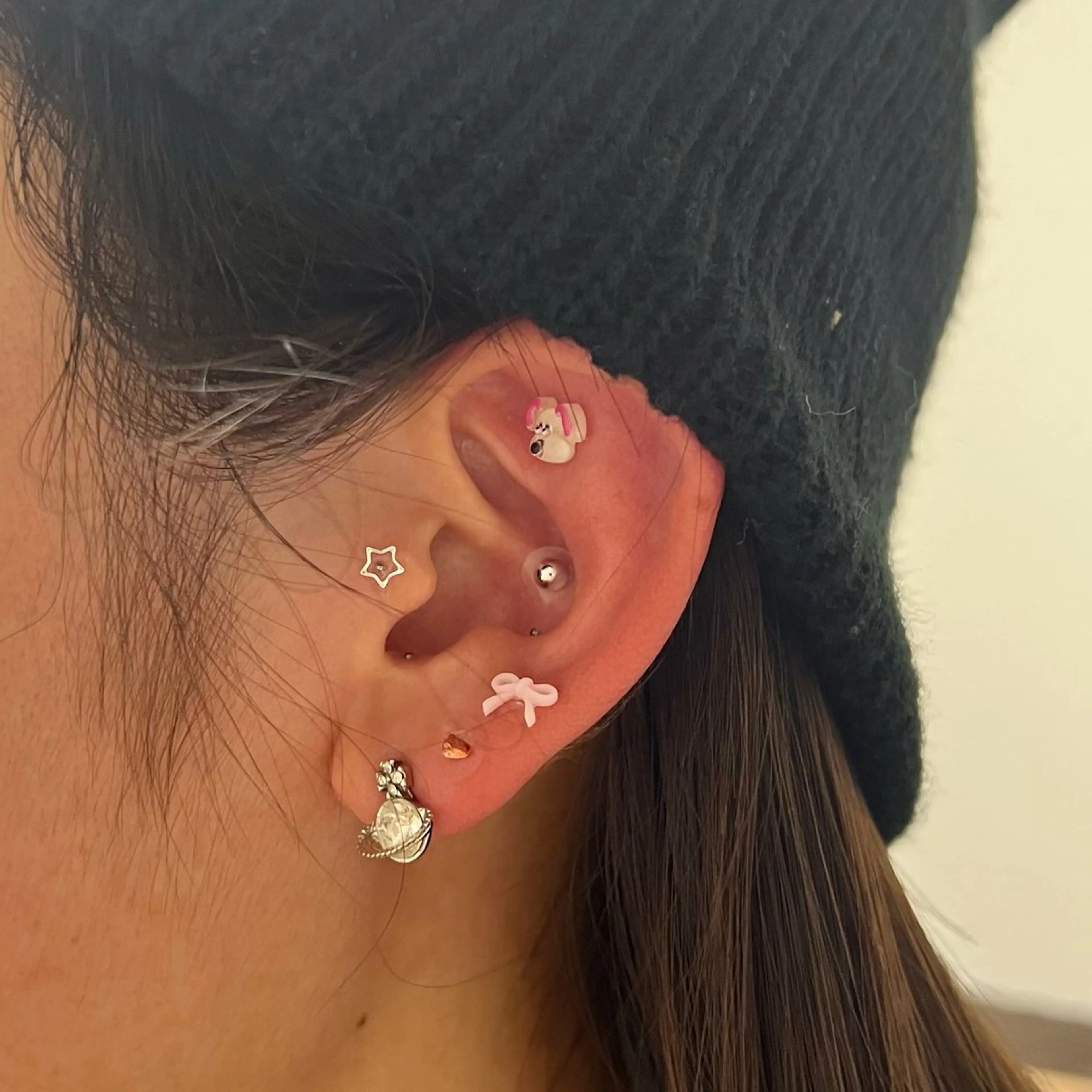 【ピアスとの相性抜群☆】耳つぼジュエリー20粒までの写真