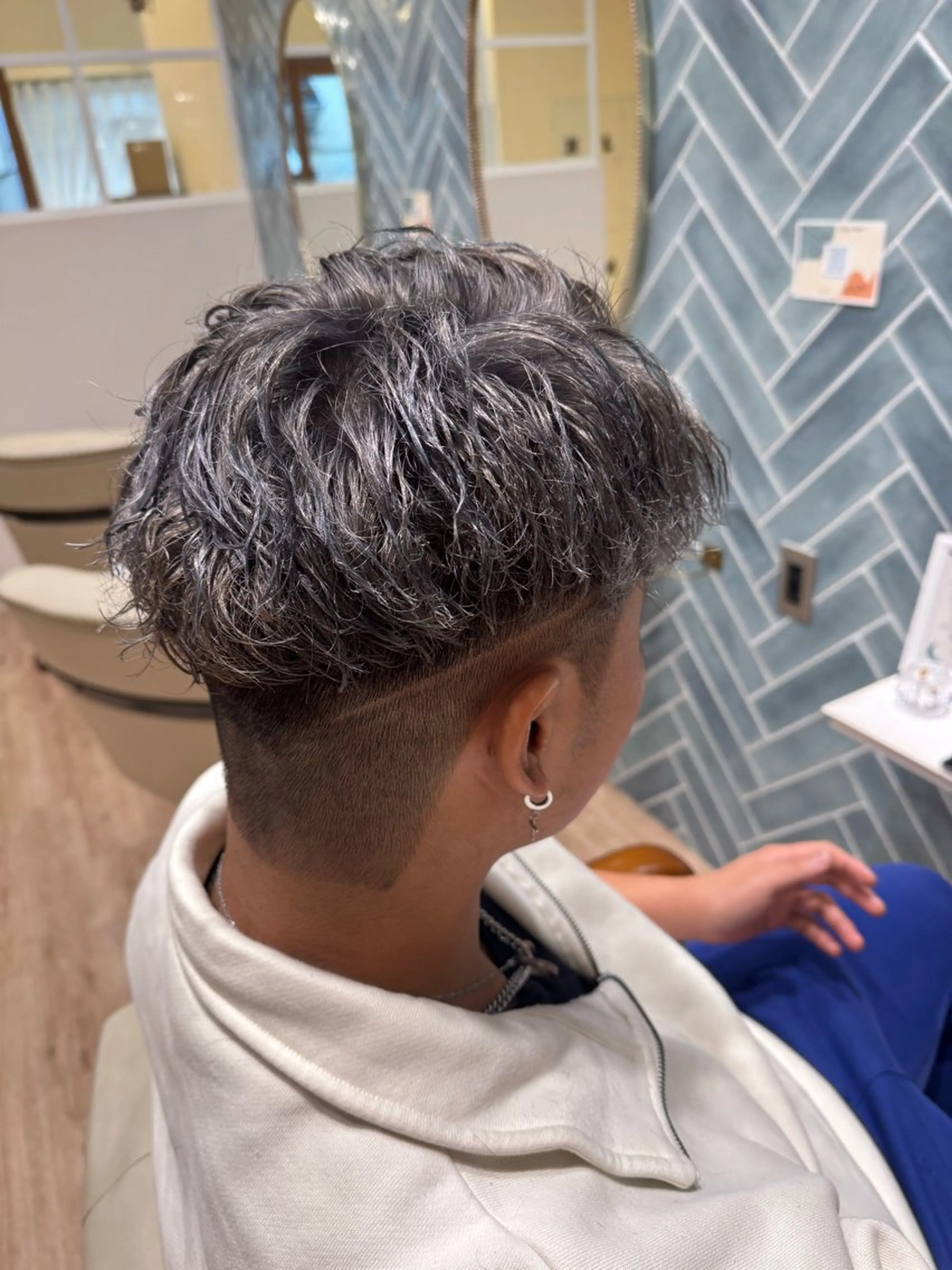 カラー パーマ メンズ フェードカット メンズパーマ ダブルカラー カット TAMMY武蔵小杉所属・河添 麗菜のヘアスタイル