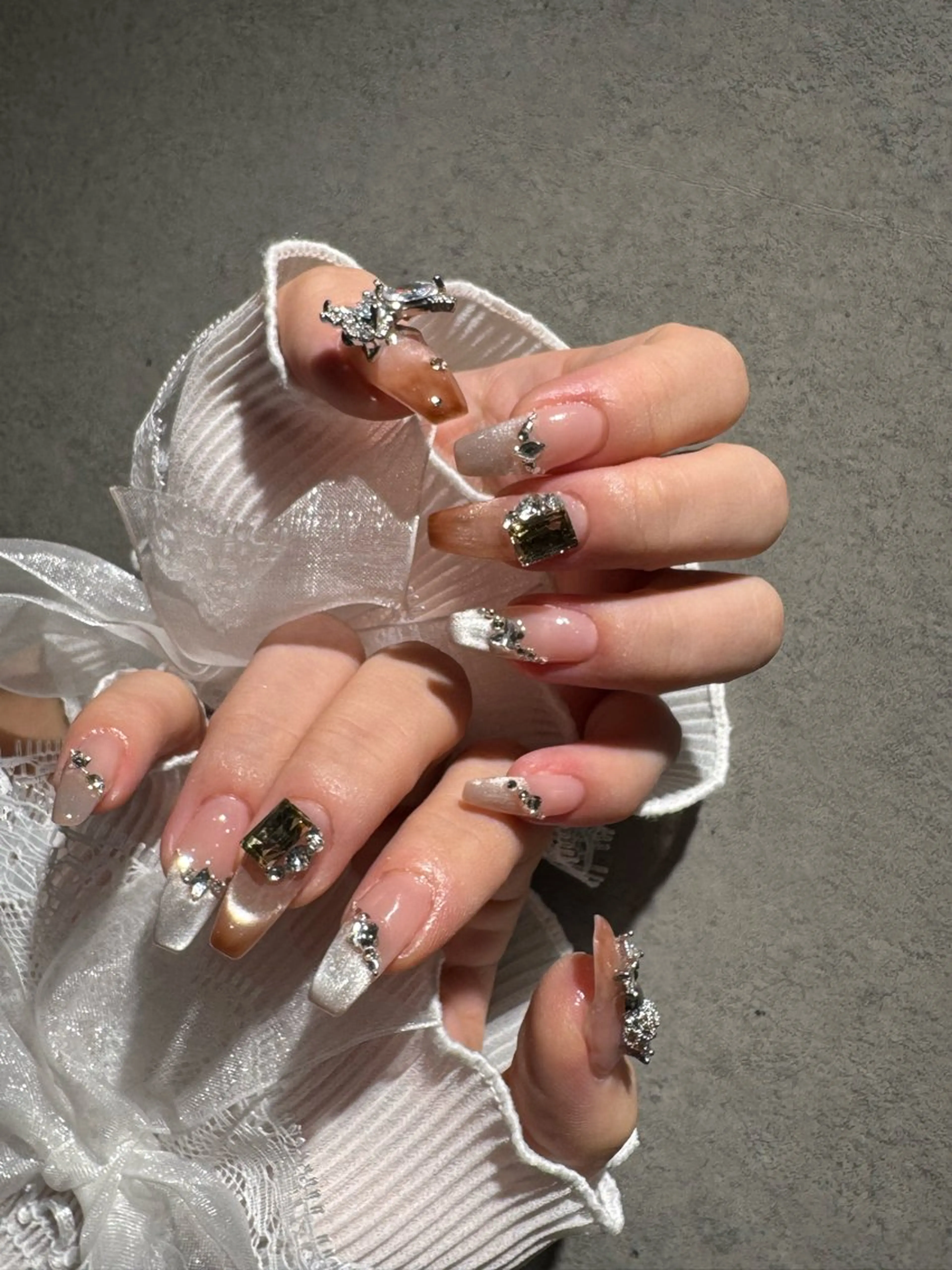 ネイル I-nailロング /ワンホン/キラキラのネイルデザイン