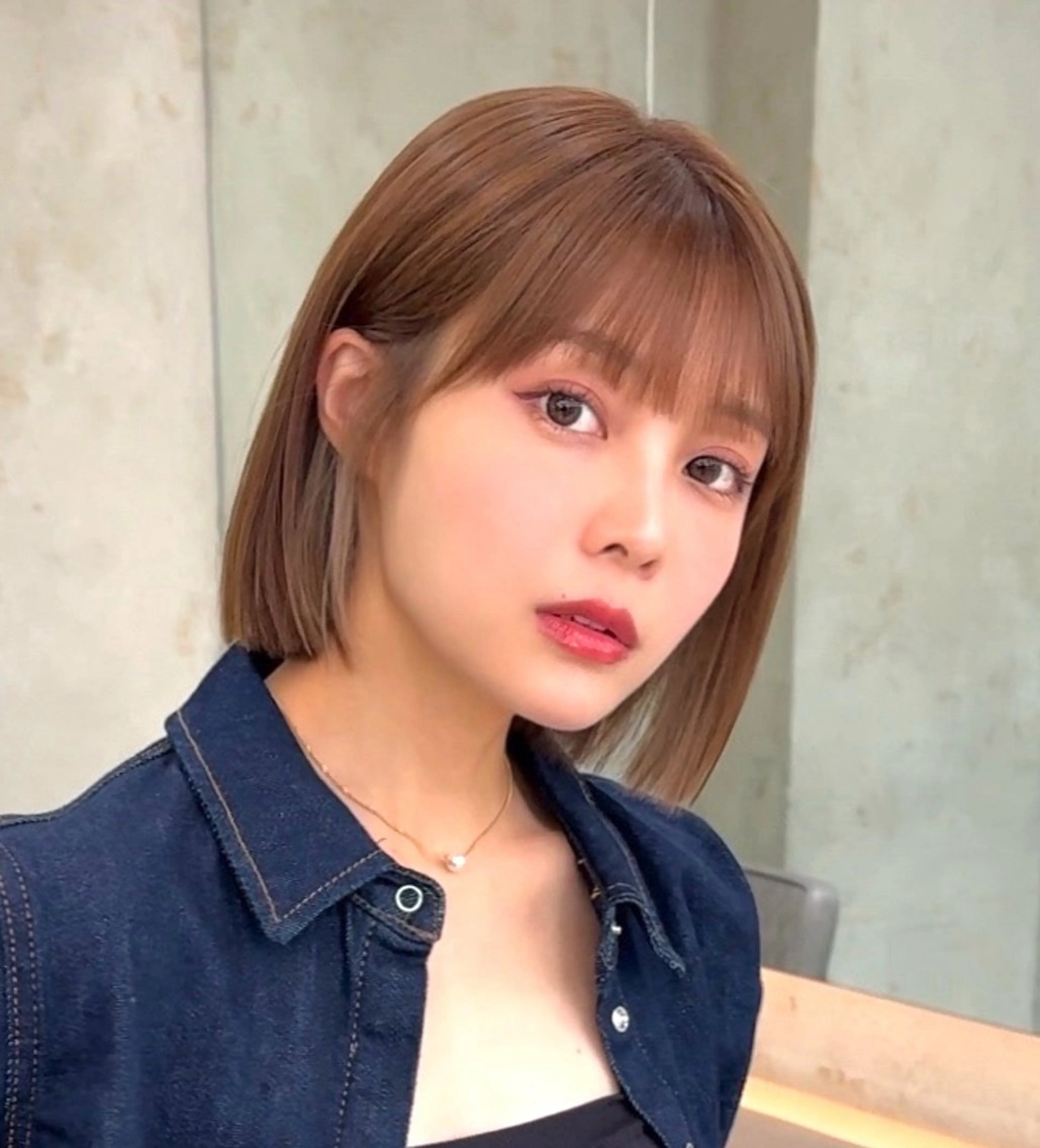 ショート カラー カット ヘアカラー トリートメント 莉乃/縮毛矯正/髪質 改善/艶カラーのヘアスタイル