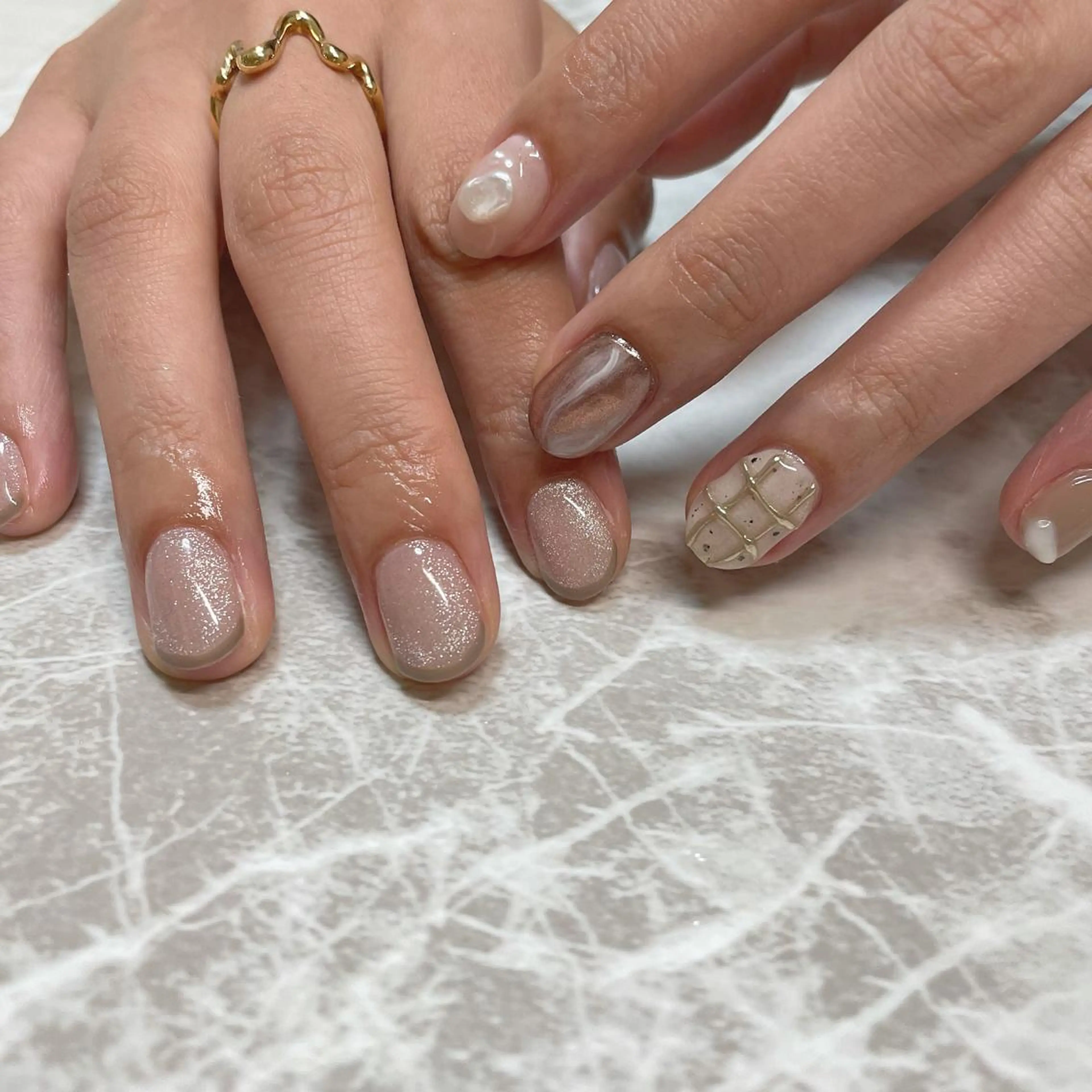 ネイル essence所属・pétit maakoのネイルデザイン