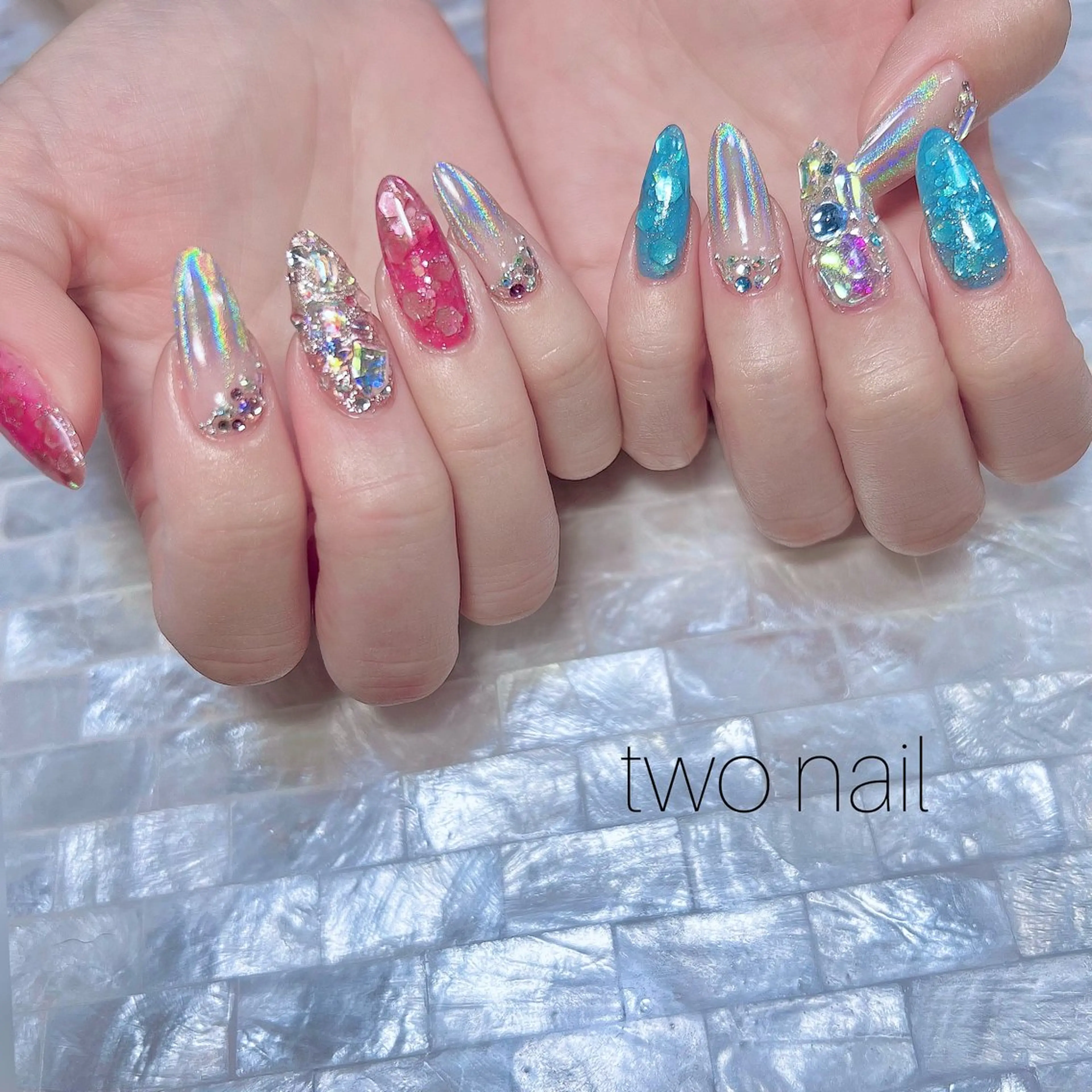 ネイル アートネイル オーロラネイル ネイルチップ ホワイト ハンドネイル two nailのネイルデザイン