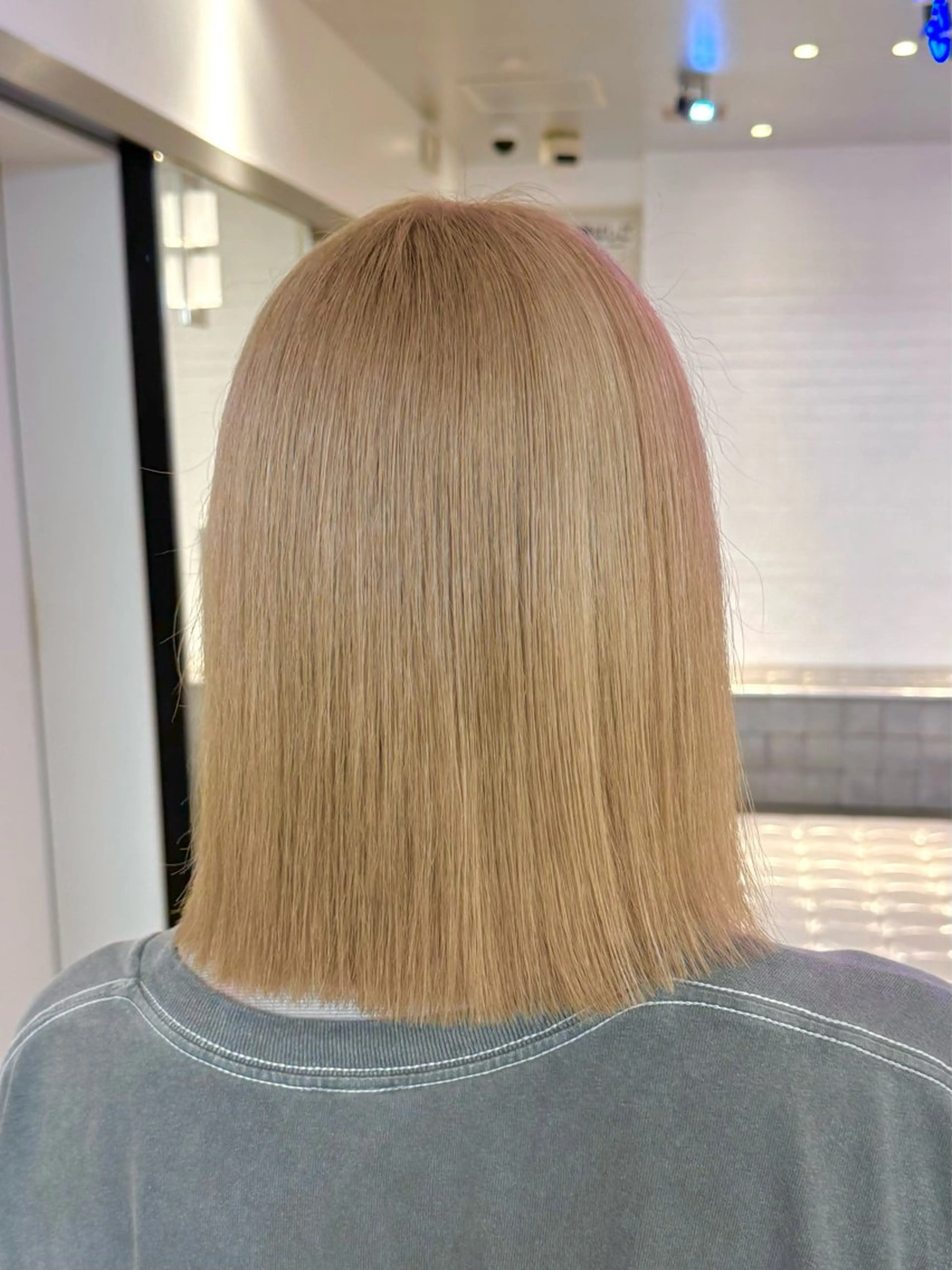 ショート カラー ヘアカラー トリートメント ザクザクレイヤー 🍀/ブリーチ/小田のヘアスタイル