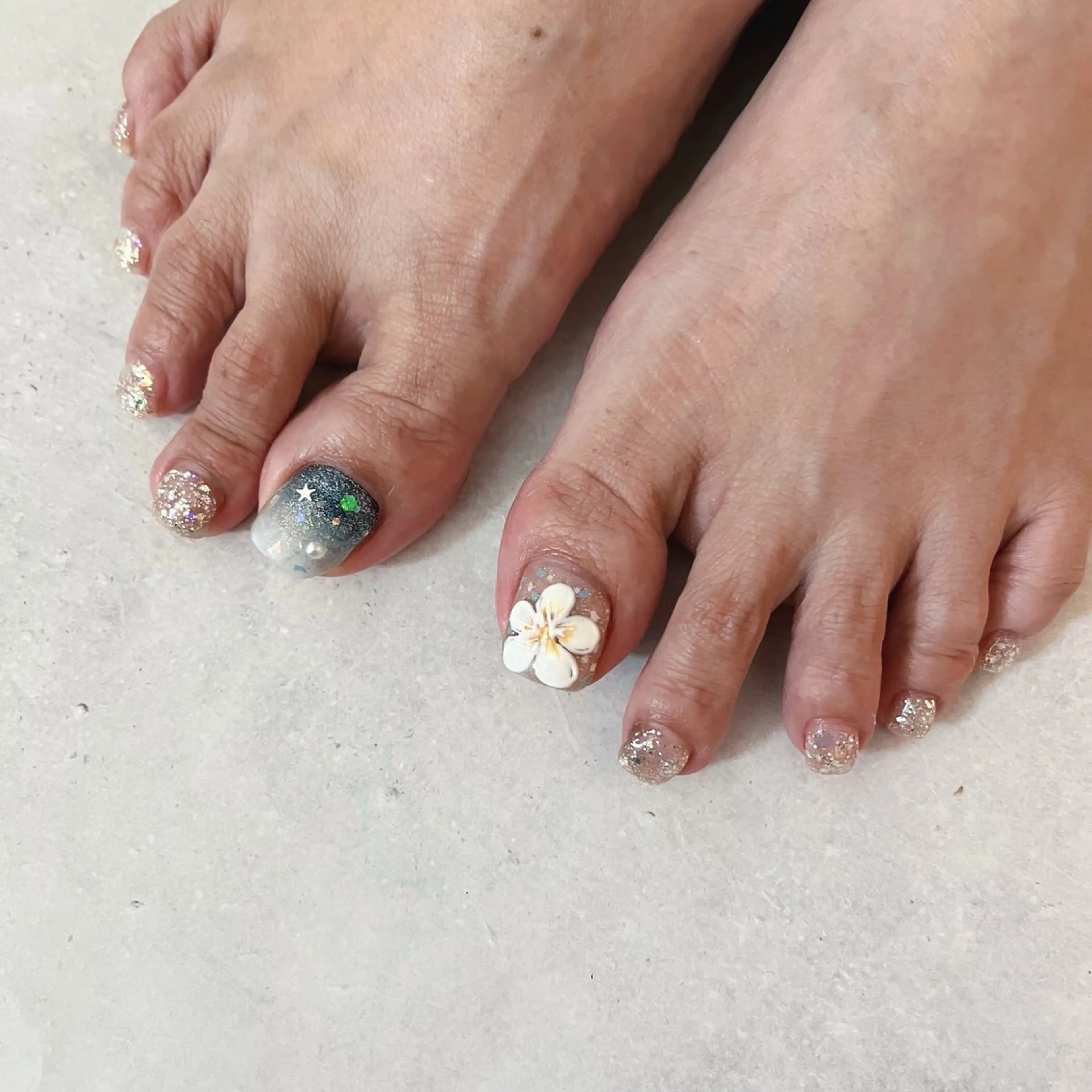 ネイル フットネイル K Aのネイルデザイン