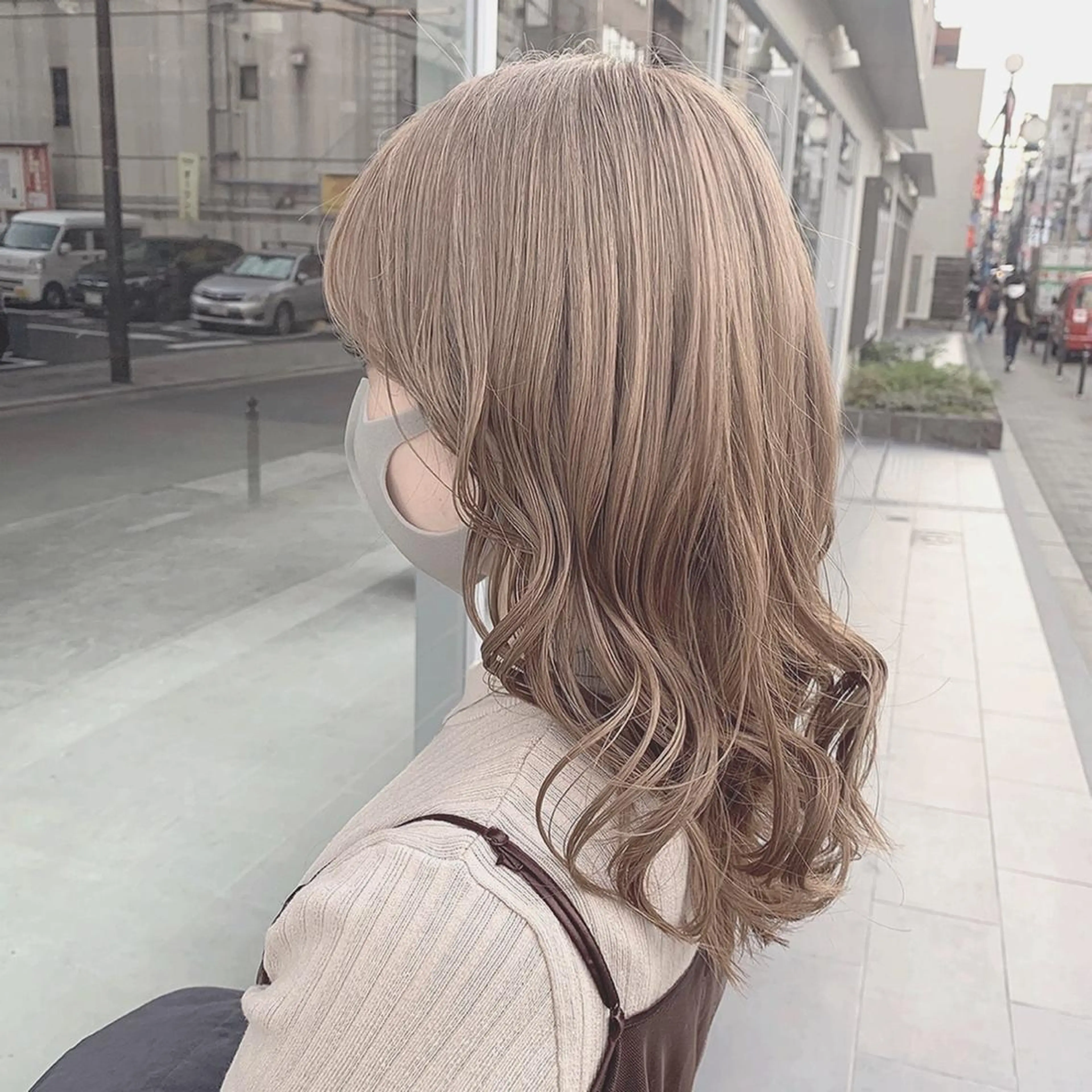 カラー ウルフとハイトーン みっちー✂️のヘアスタイル