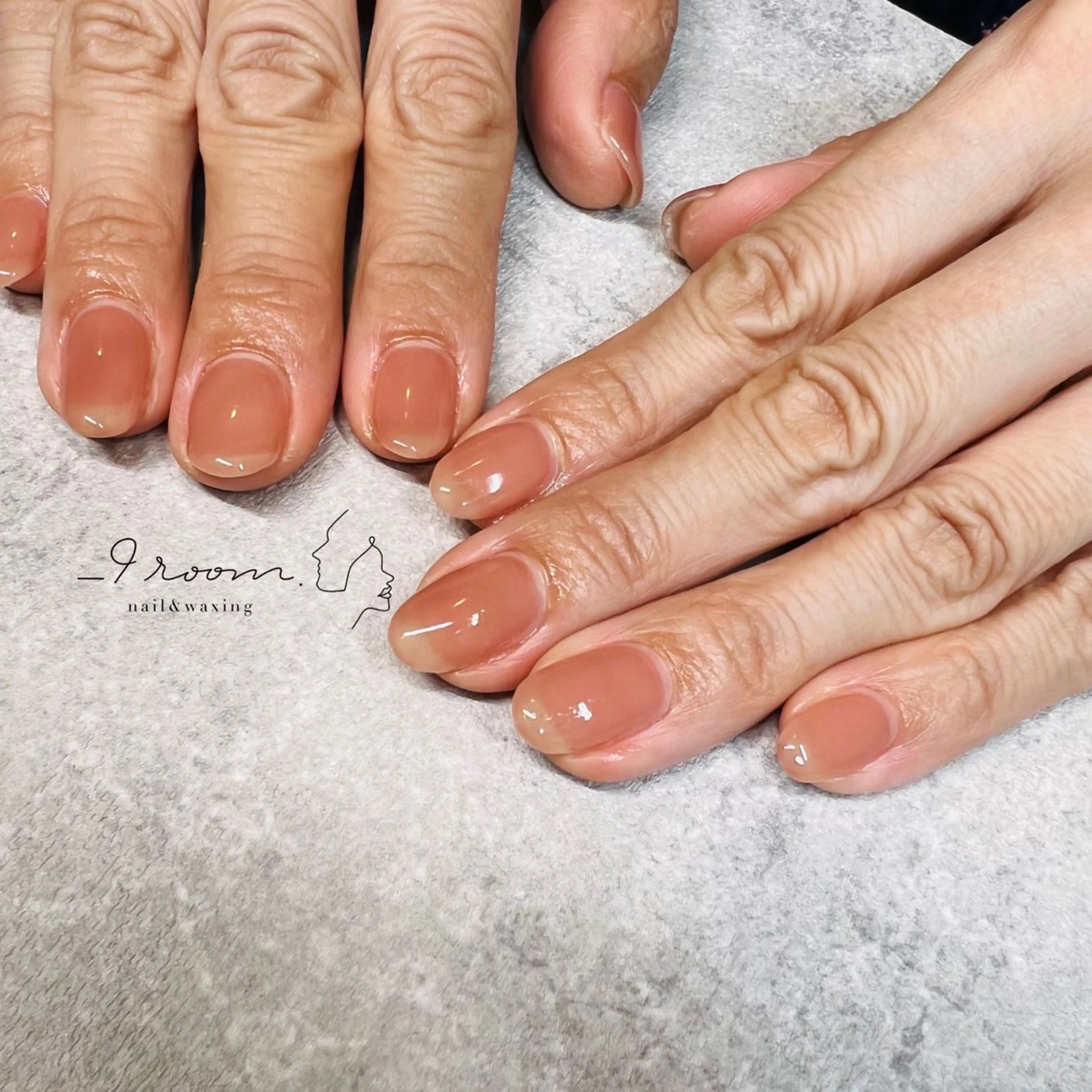 ネイル オフィスネイル ワンカラーネイル シンプルネイル ハンドネイル _9 room. Yoshimiのネイルデザイン