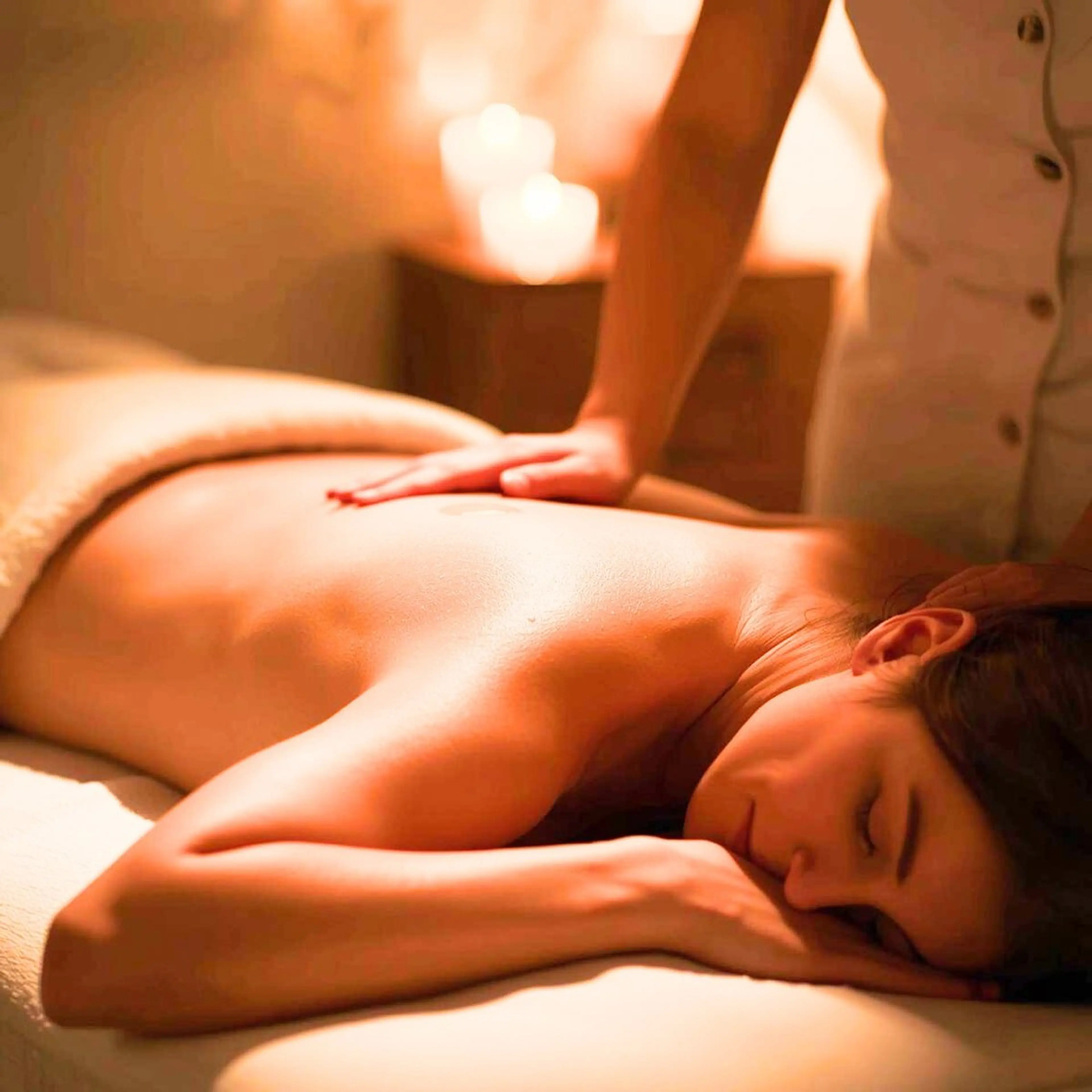 全身深部リンパマッサージ＋お腹マッサージの写真