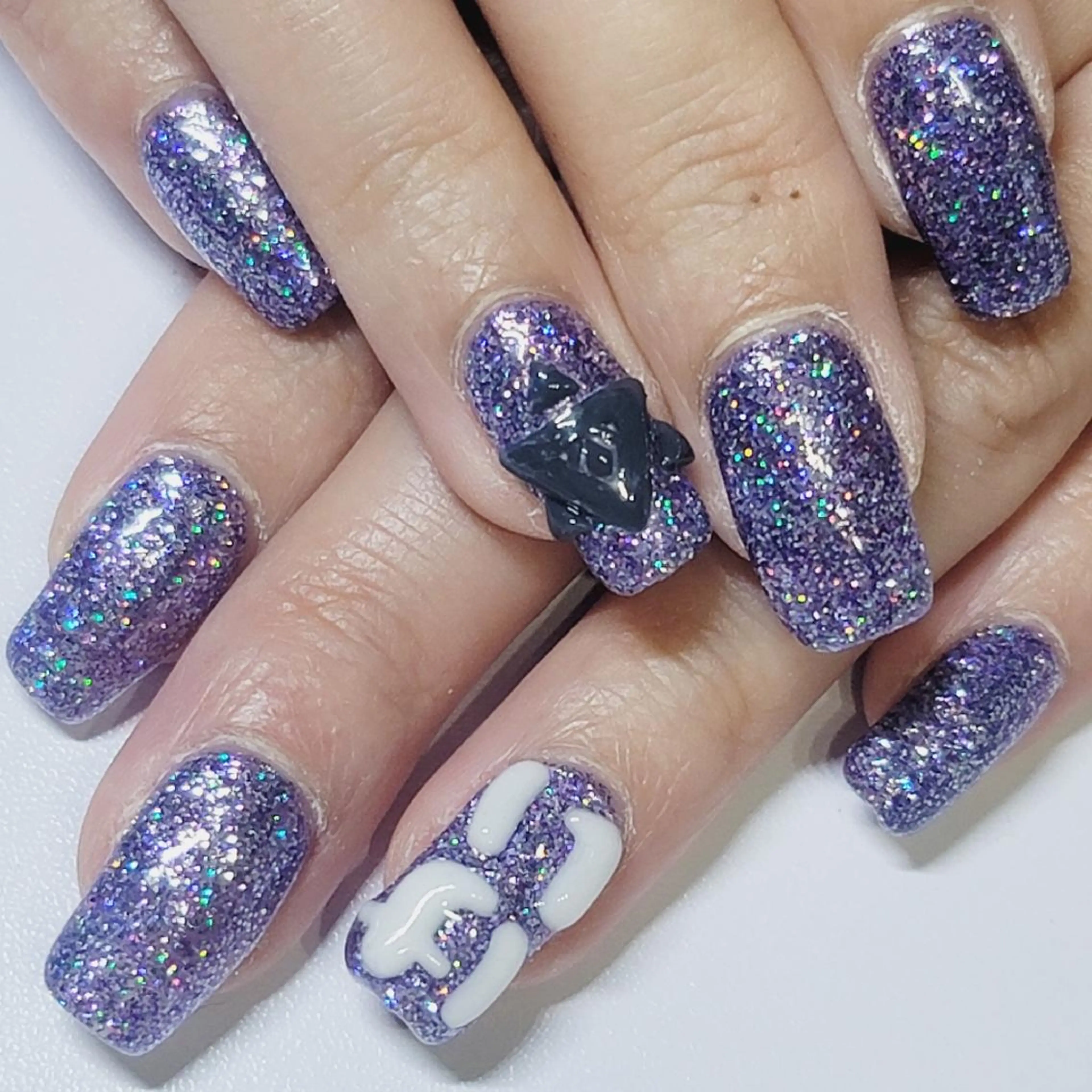 ネイル アートネイル オーロラネイル ラメ(グリッター) ワンカラーネイル パープル ハンドネイル よしだ ひろきのネイルデザイン