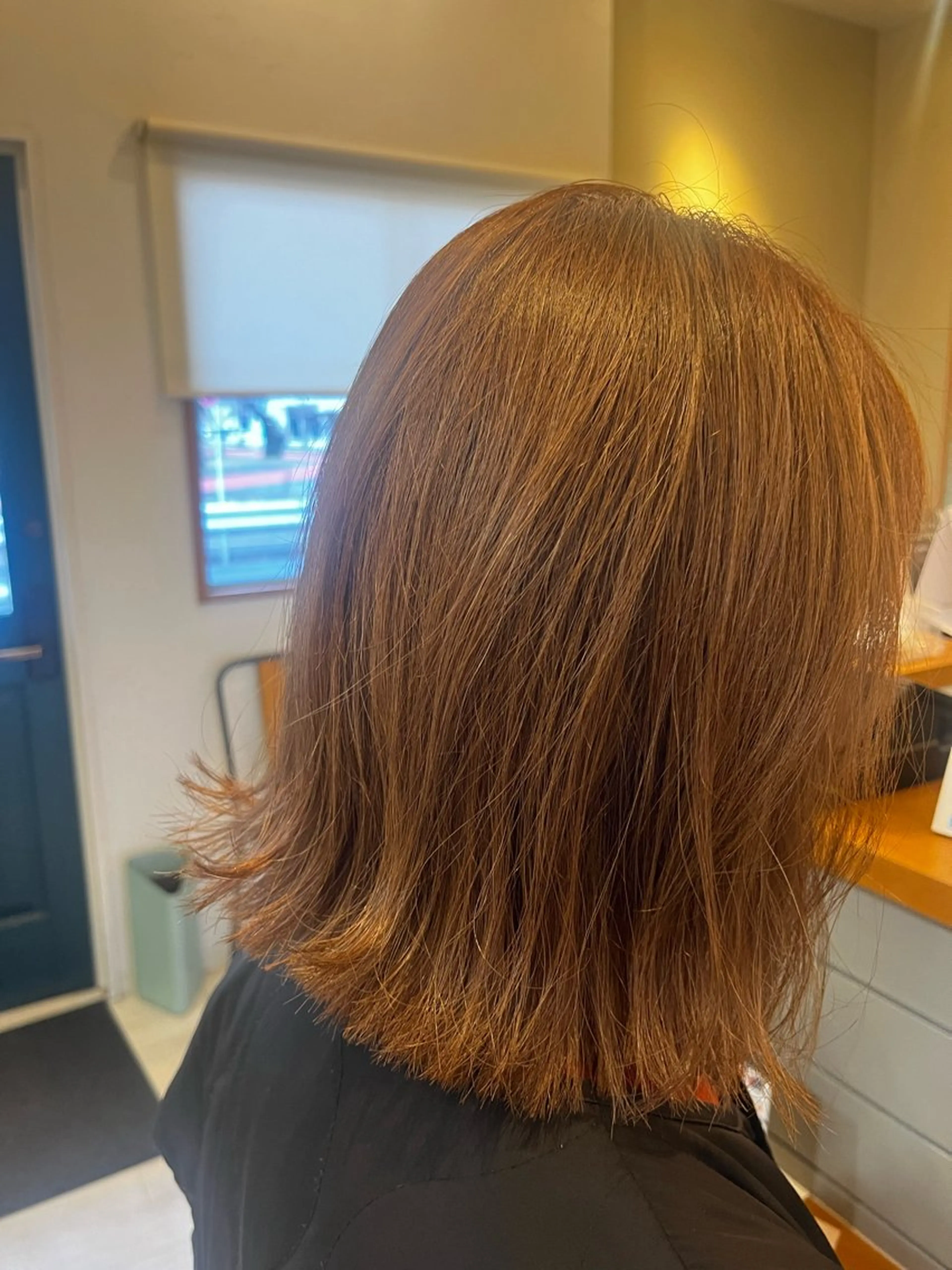ミディアム ハラちゃんカット✂︎ 透明感🩵ケアカラーのヘアスタイル