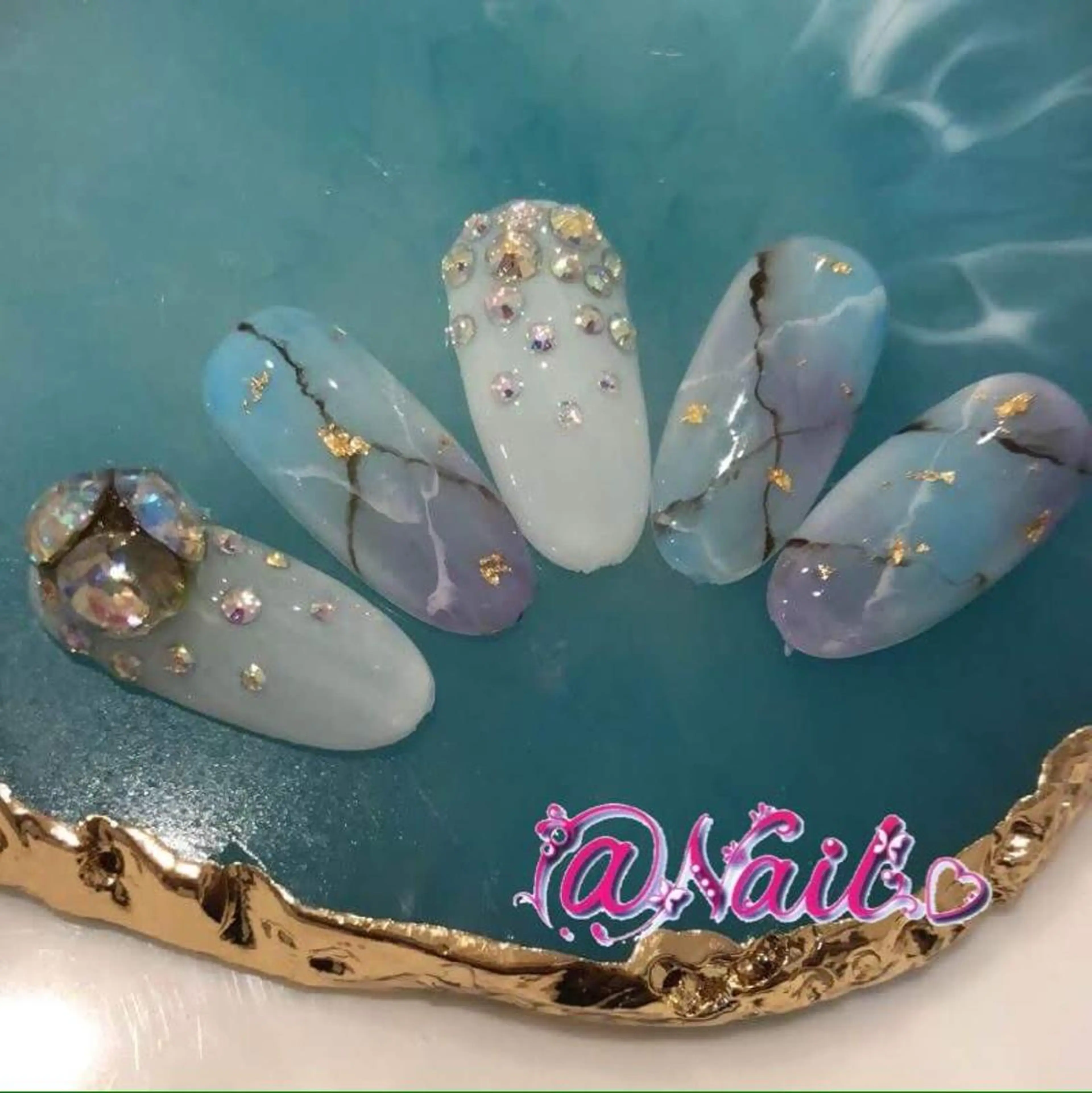 ネイル ネイルチップ 小尾 栞のネイルデザイン