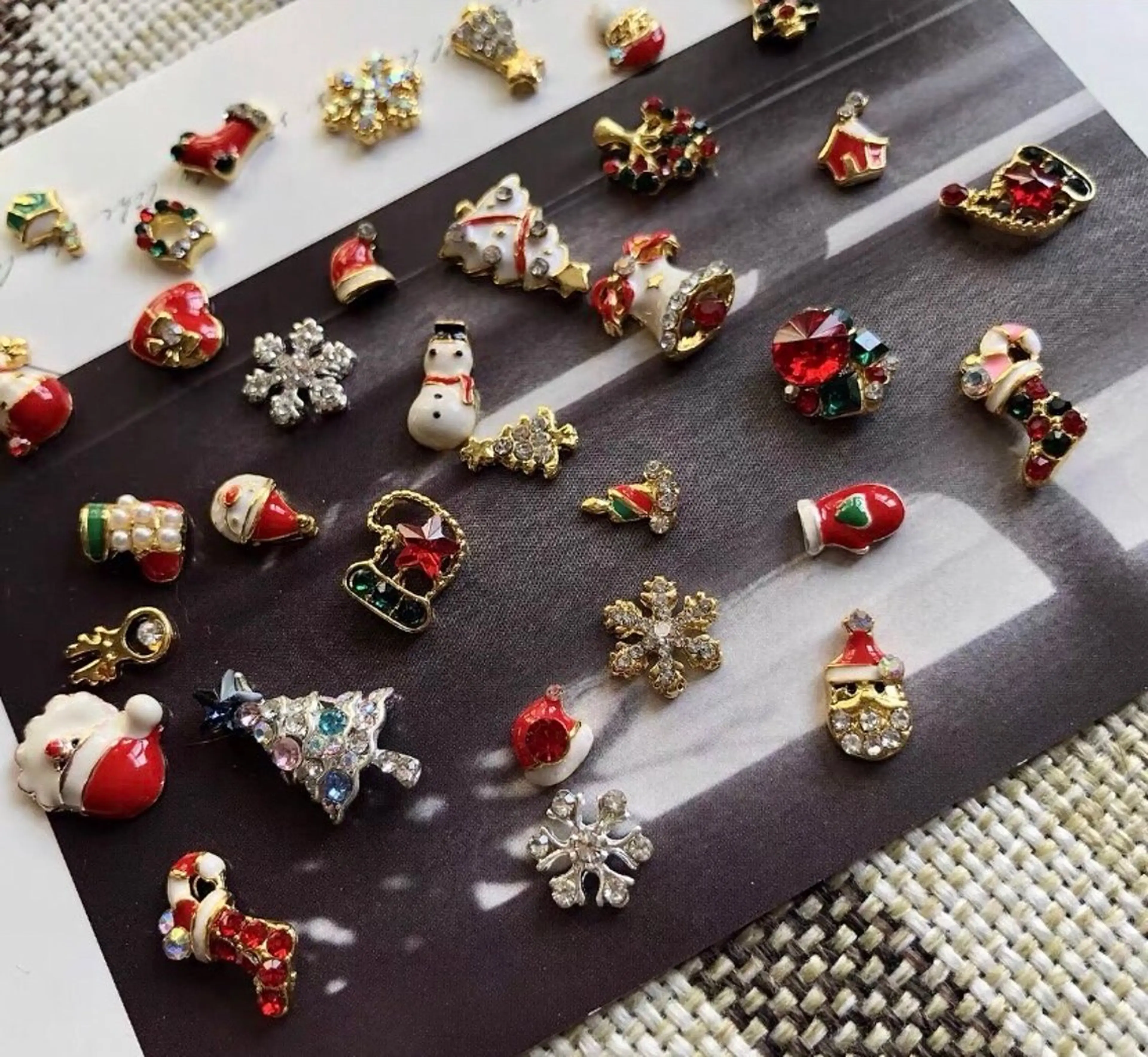 ネイル フレンチネイル ジェルネイル ガラスフレンチ 韓国ネイル マグネットネイル ハンドネイル ハンドケア 大門浜松町 ネイルのネイルデザイン