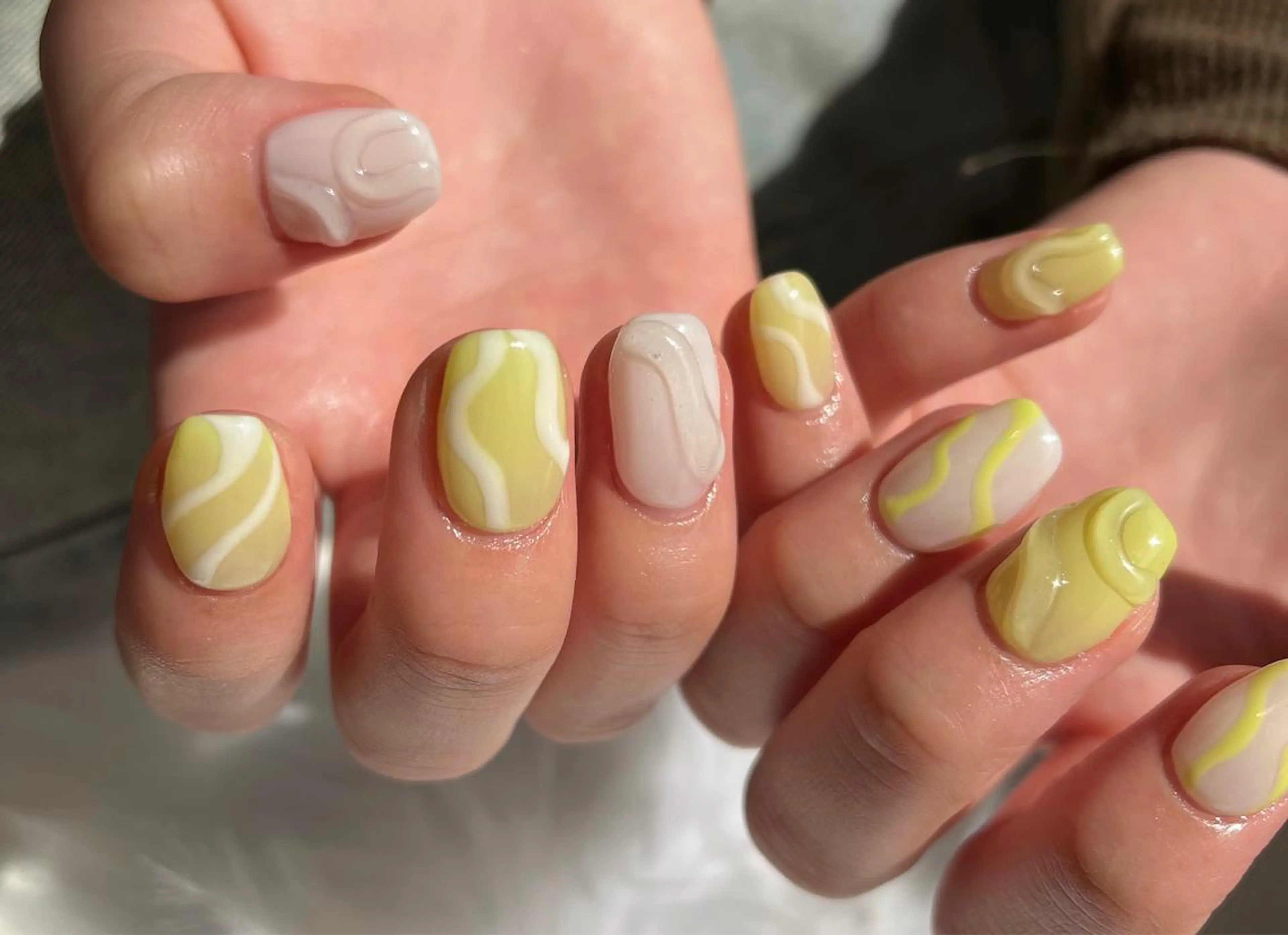 ✨迷ったらコチラ🪞持込デザイン💅🏻9900円🤍【オフ有無どちらも◎ 】甘皮ケア付き🙆‍♀️の写真