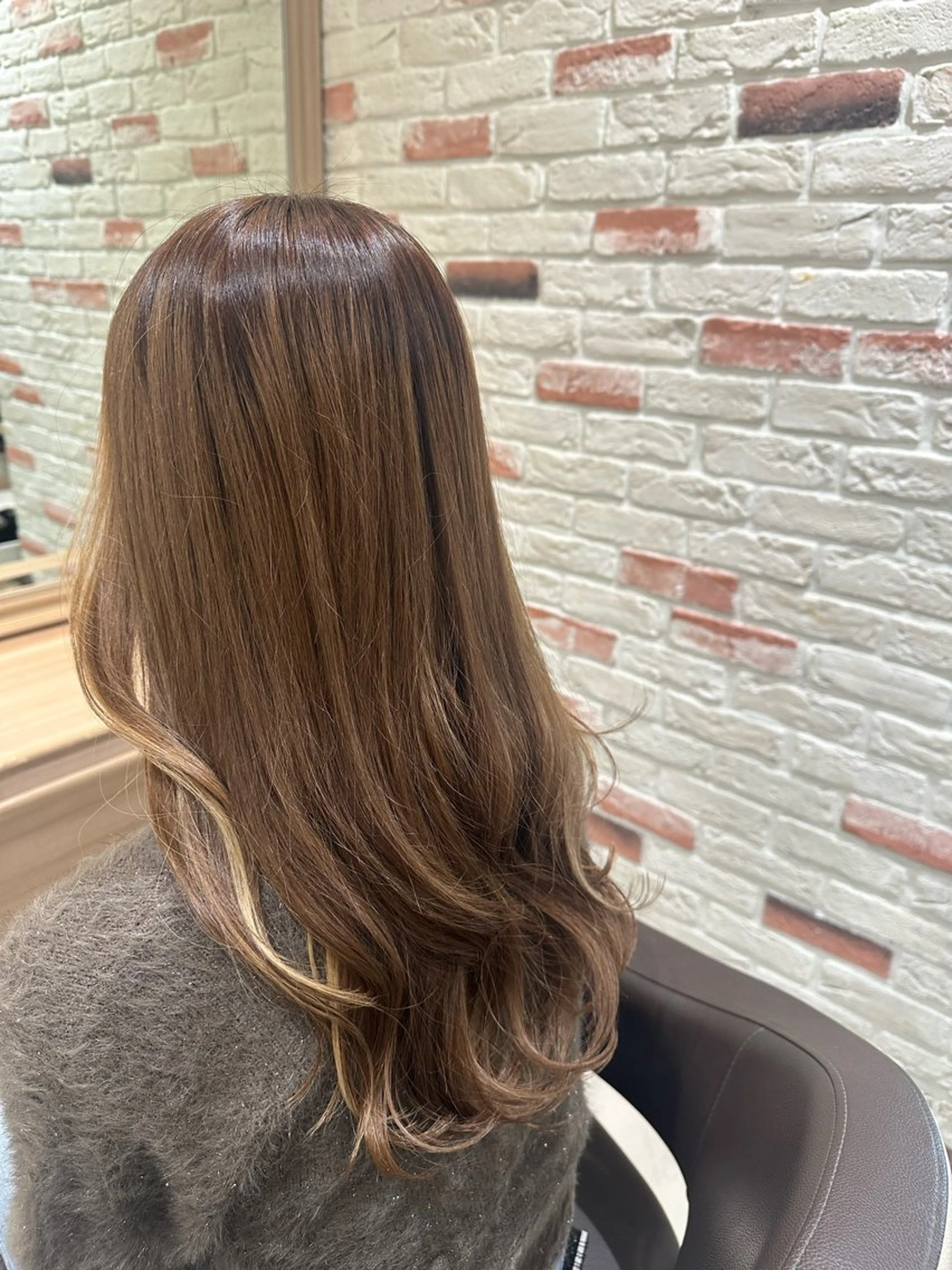 カラー 許田 心渚のヘアスタイル