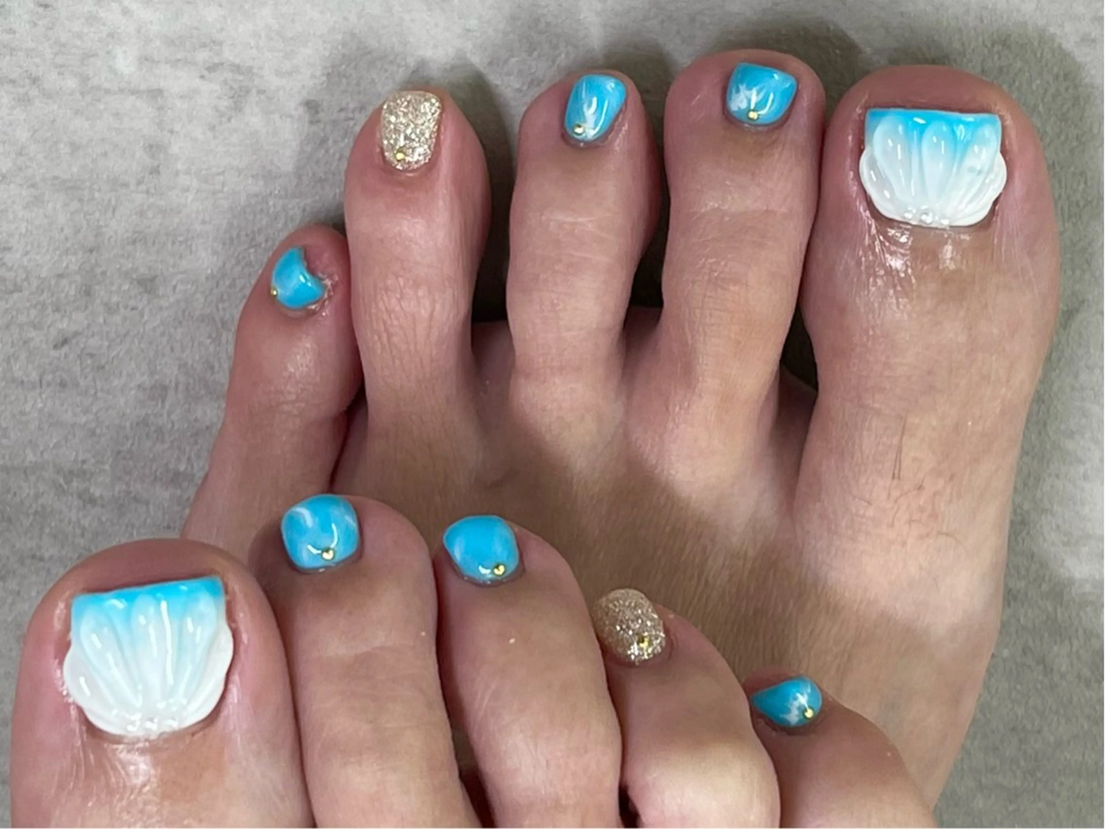 ネイル フットネイル 内堀 優妃のネイルデザイン