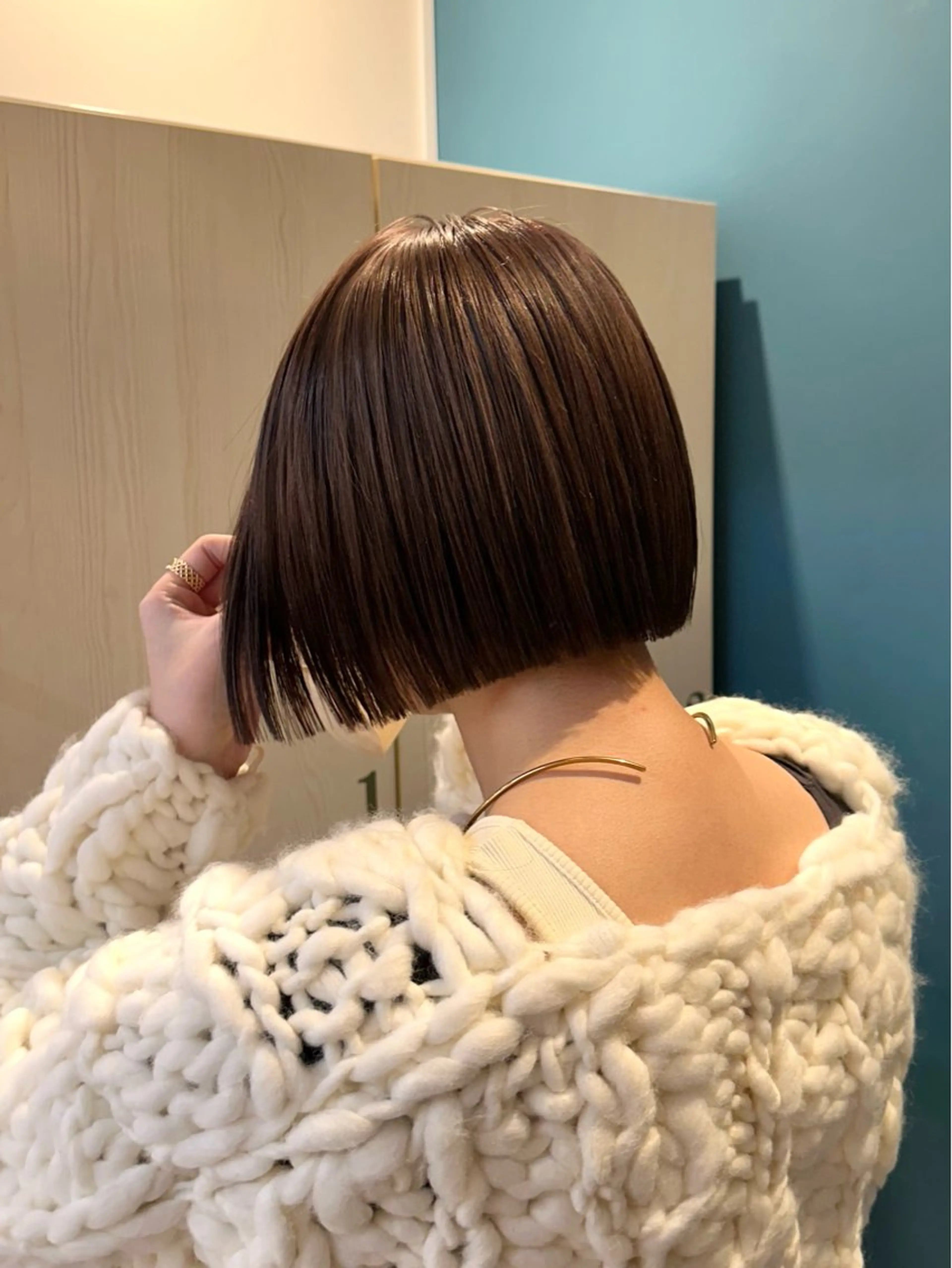 ショート カット ヘアカラー 抜きっぱなしブロンド ササキカズマのヘアスタイル