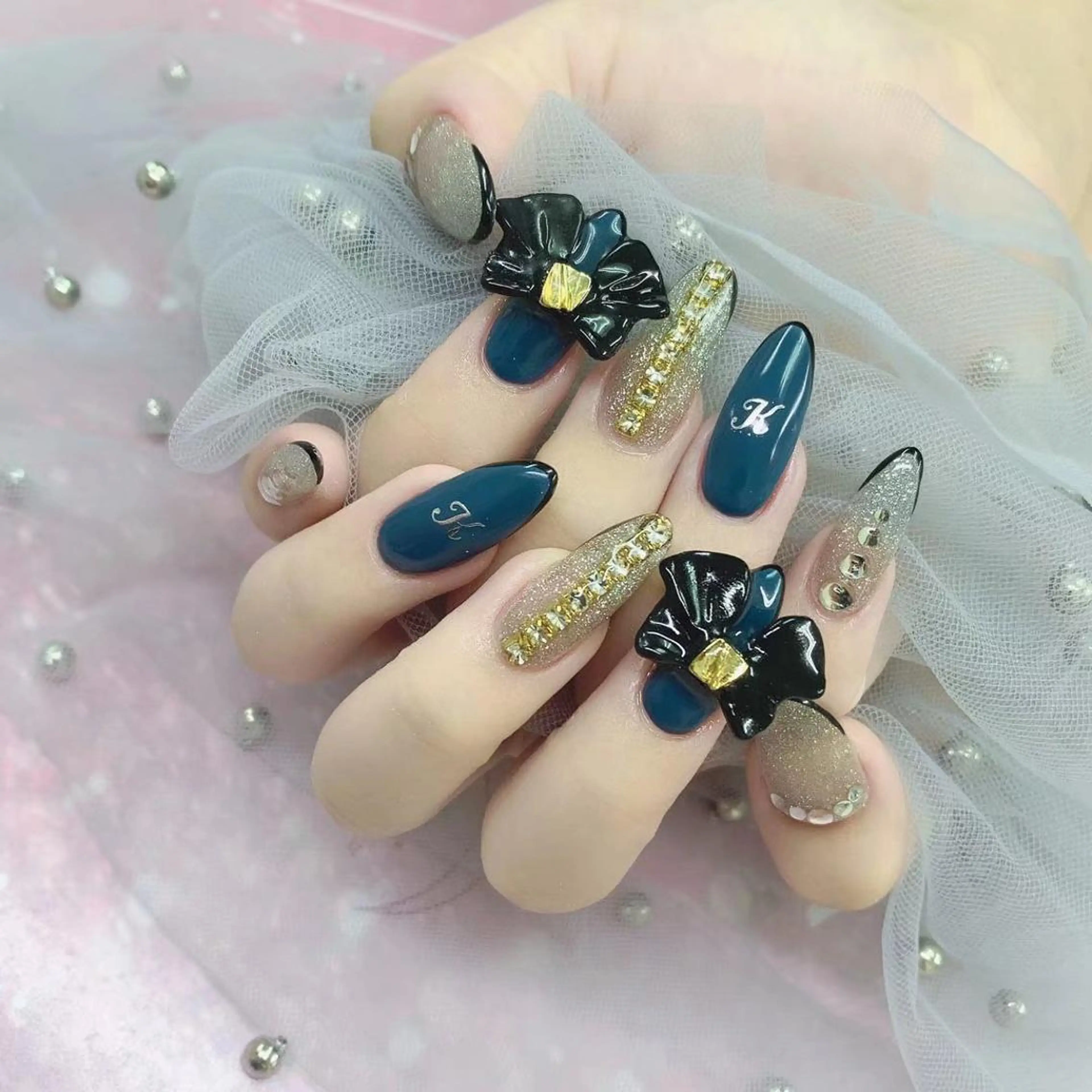 ネイル H1 ネイル サロンのネイルデザイン