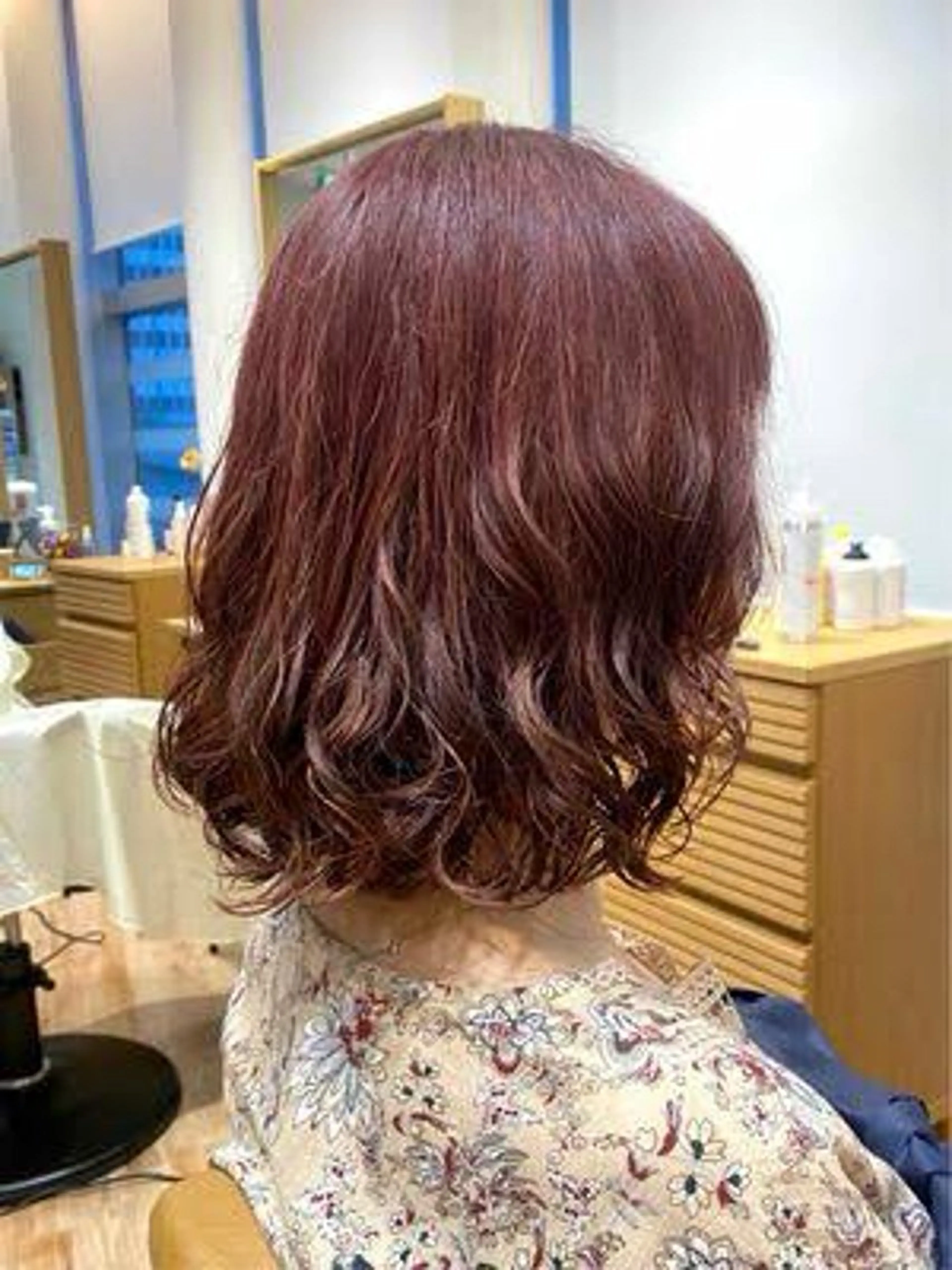 ミディアム 村中 逸紀のヘアスタイル