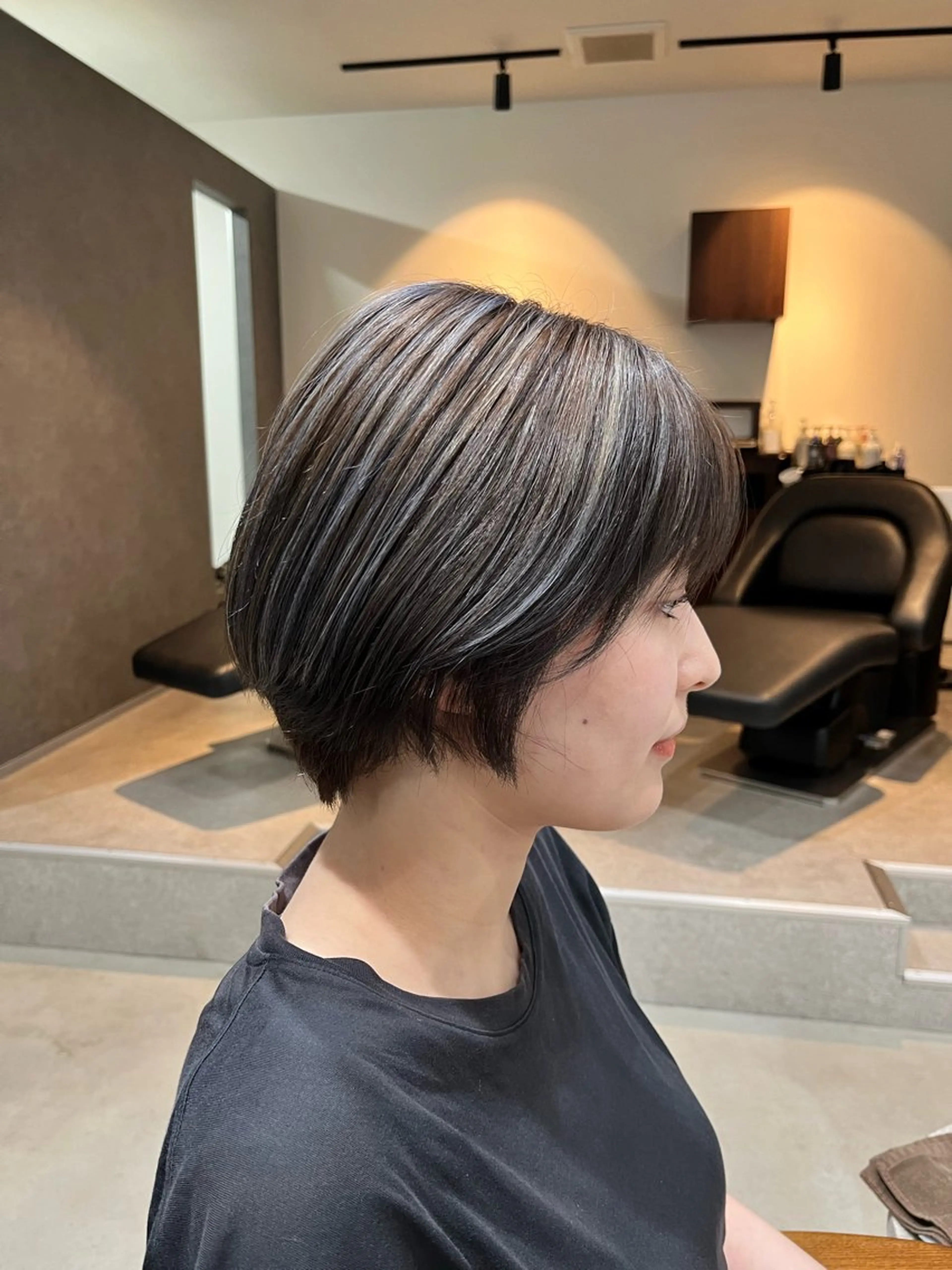 ショート カラー 原口 桃歌のヘアスタイル