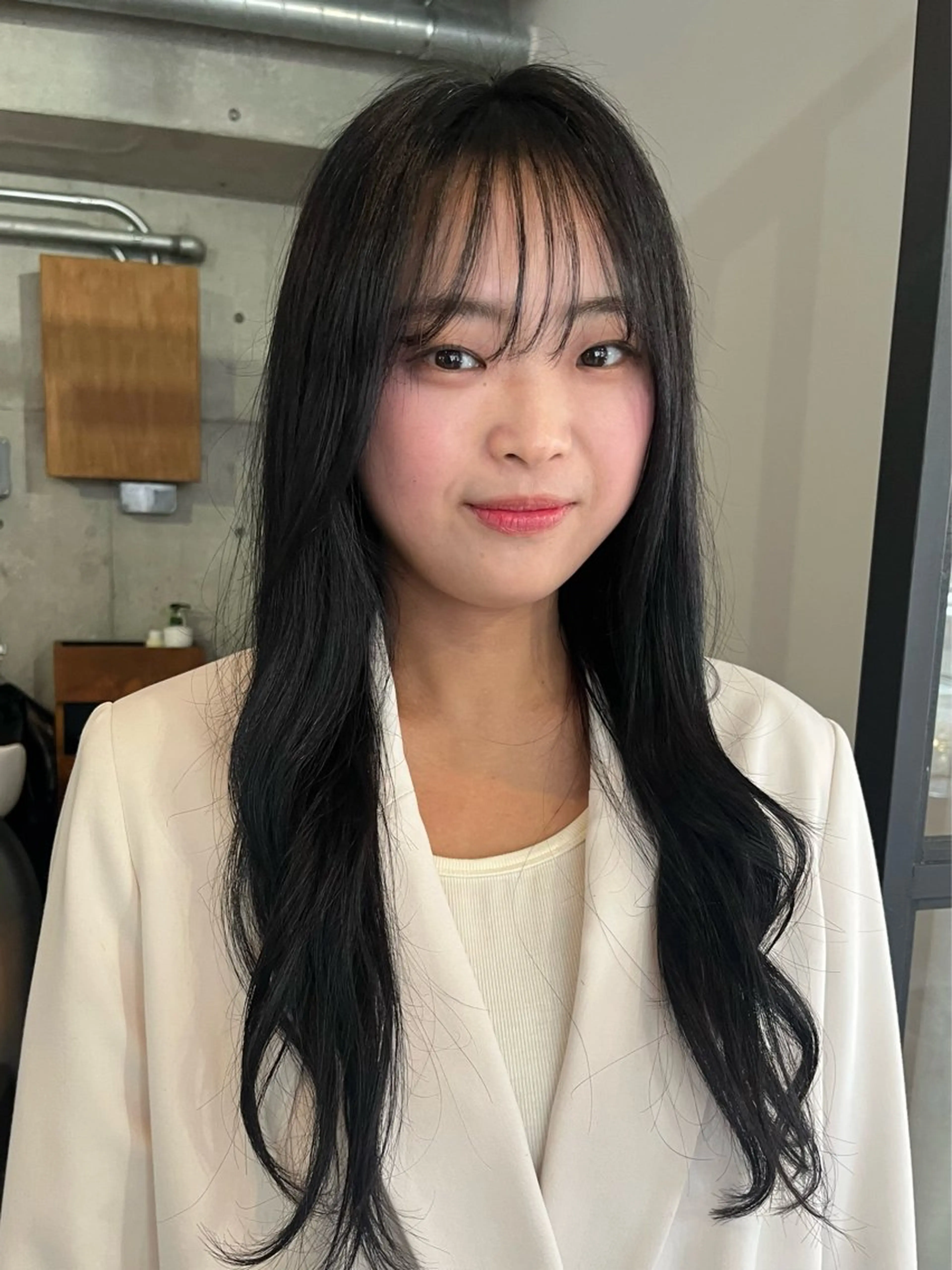 ロング FERIA池田 神原萌花のヘアスタイル