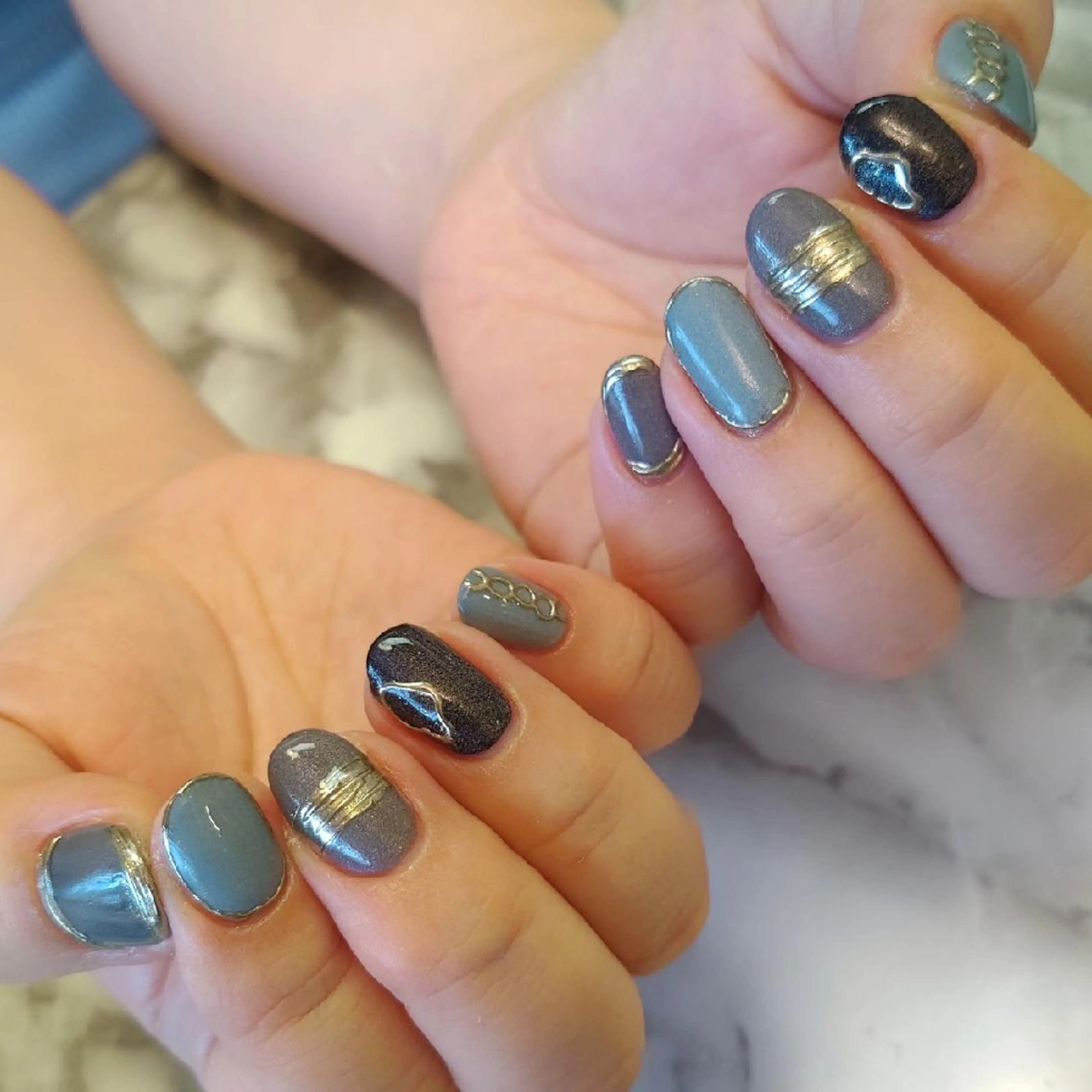 ネイル ミラーネイル ジェヌインネイル 河内のネイルデザイン