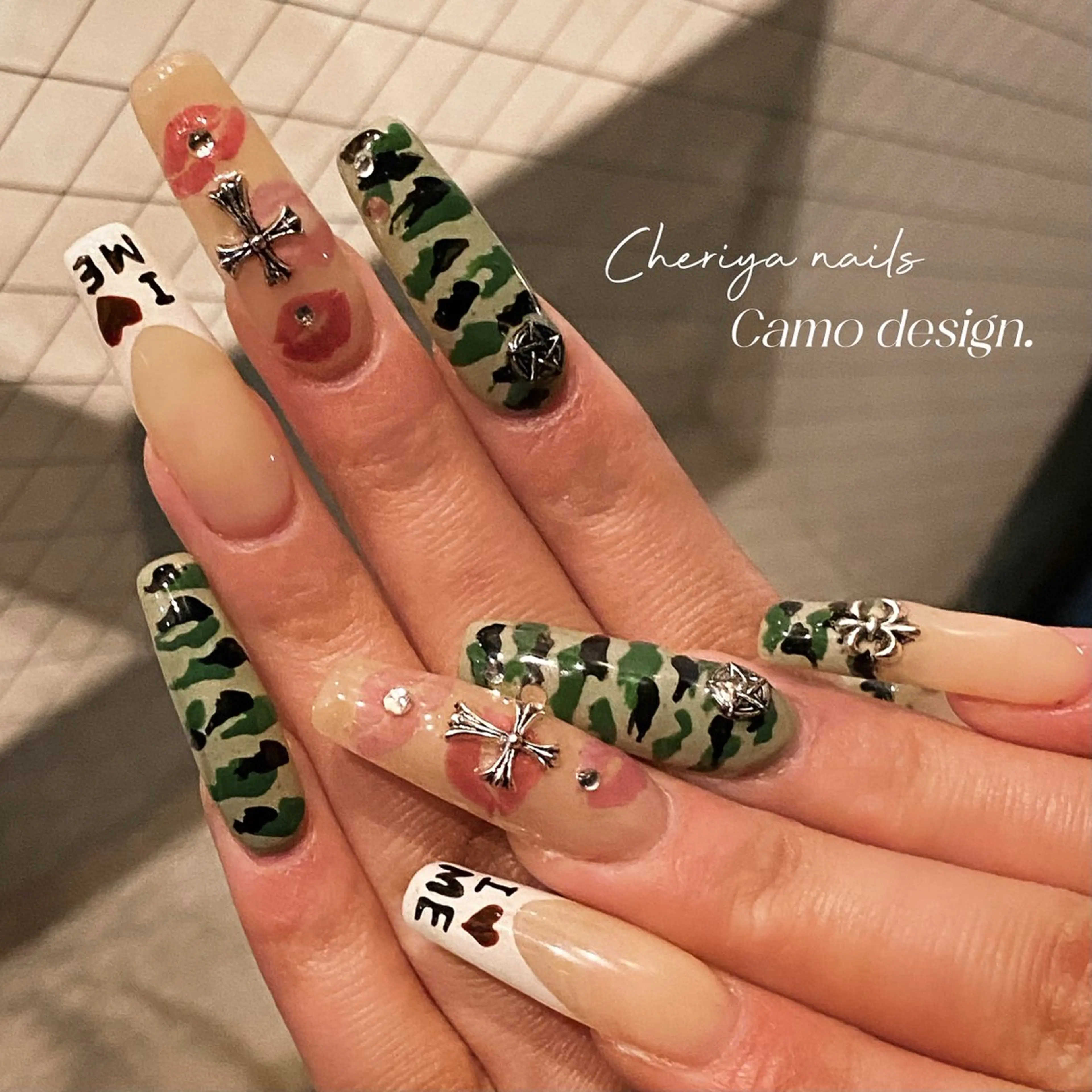 ネイル C Miaのネイルデザイン