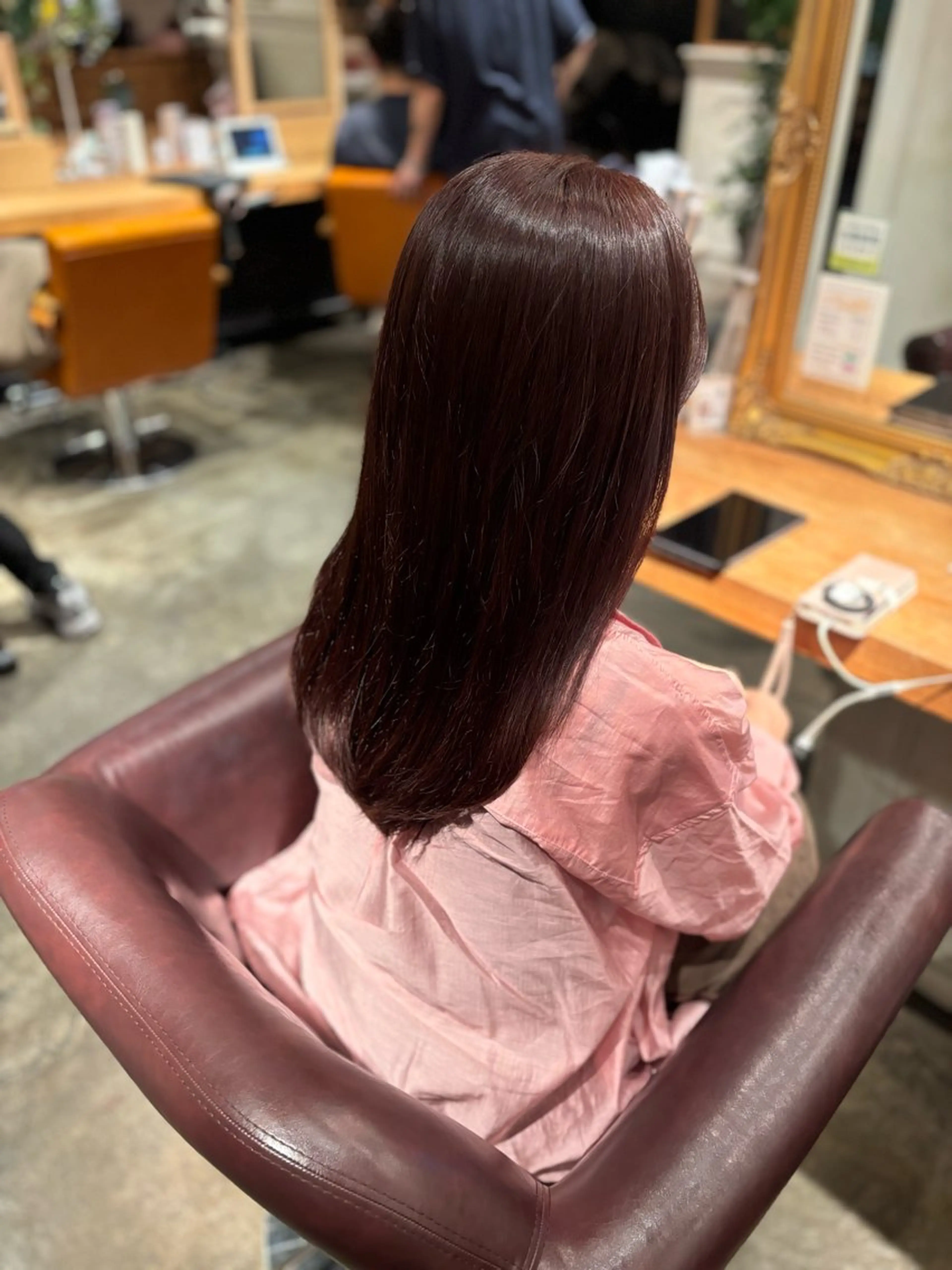 ロング カラー パープルカラー カット 縮毛矯正 トリートメント 髪質改善カラー ブラウン🤎YUMEのヘアスタイル