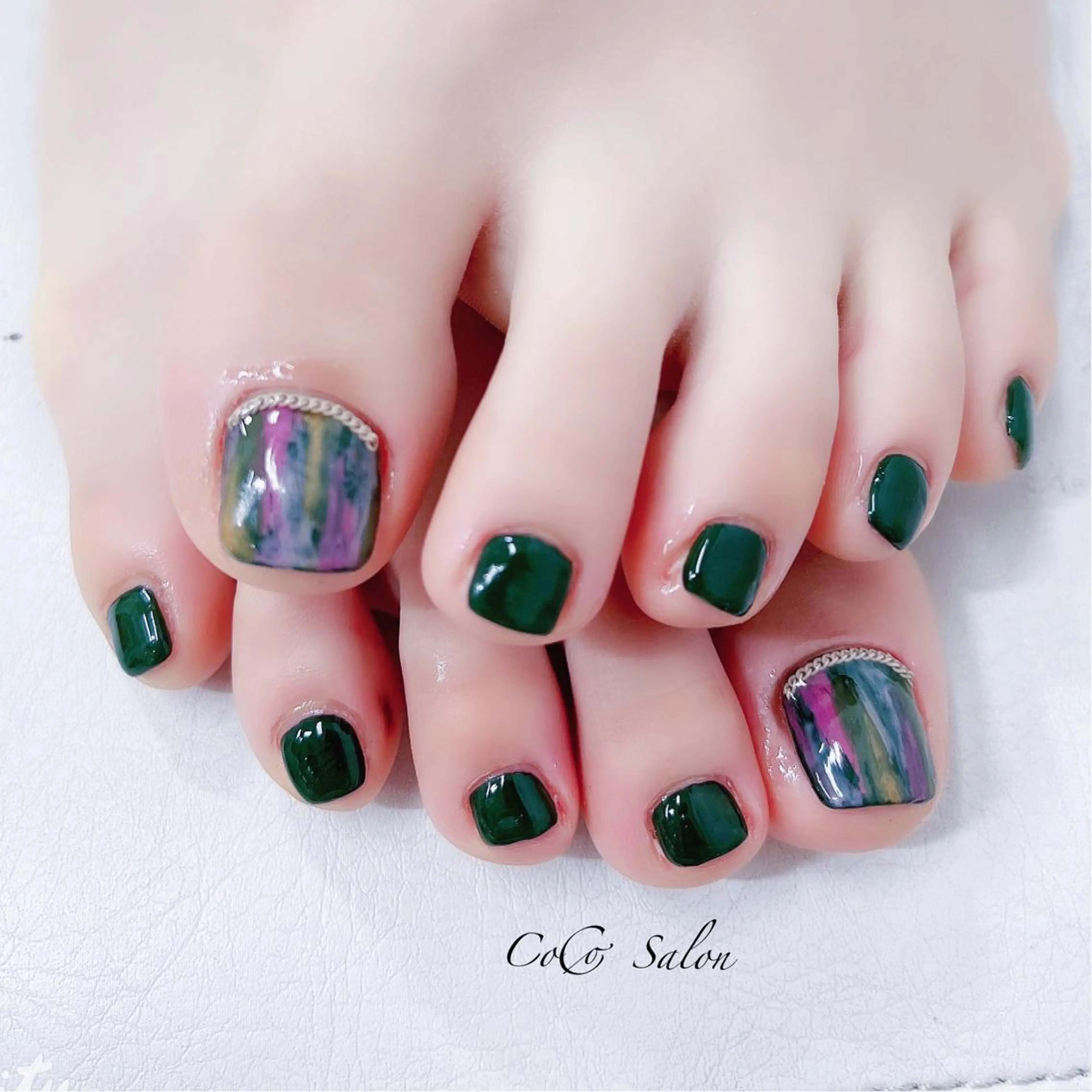 ネイル 長さ出し フットネイル ジェルネイル グラデーション グリーン フットネイル CoCoSalon ネイル/まつ毛予約のネイルデザイン