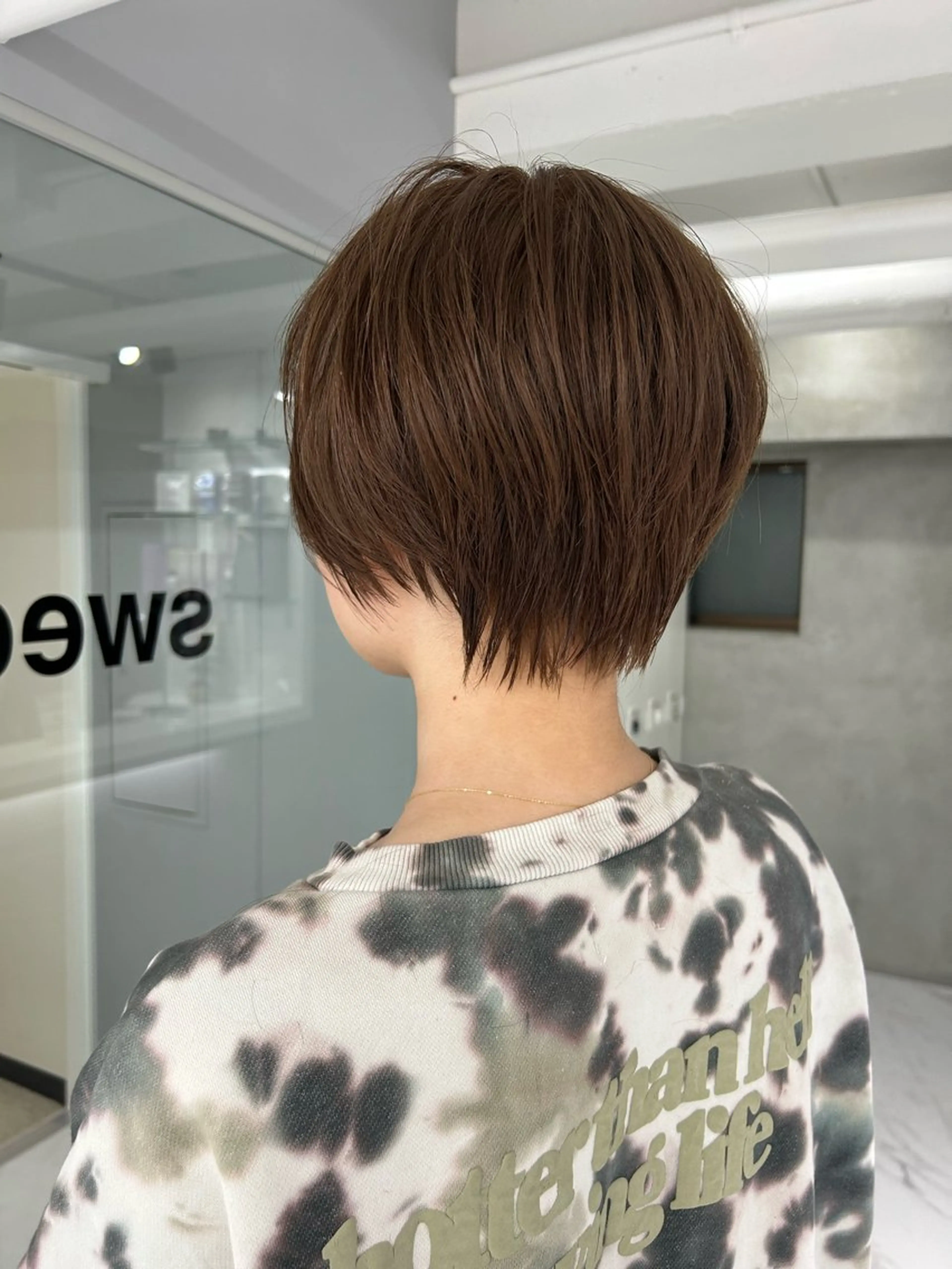 ショート カラー ベージュカラー ショートヘア にった みずきのヘアスタイル