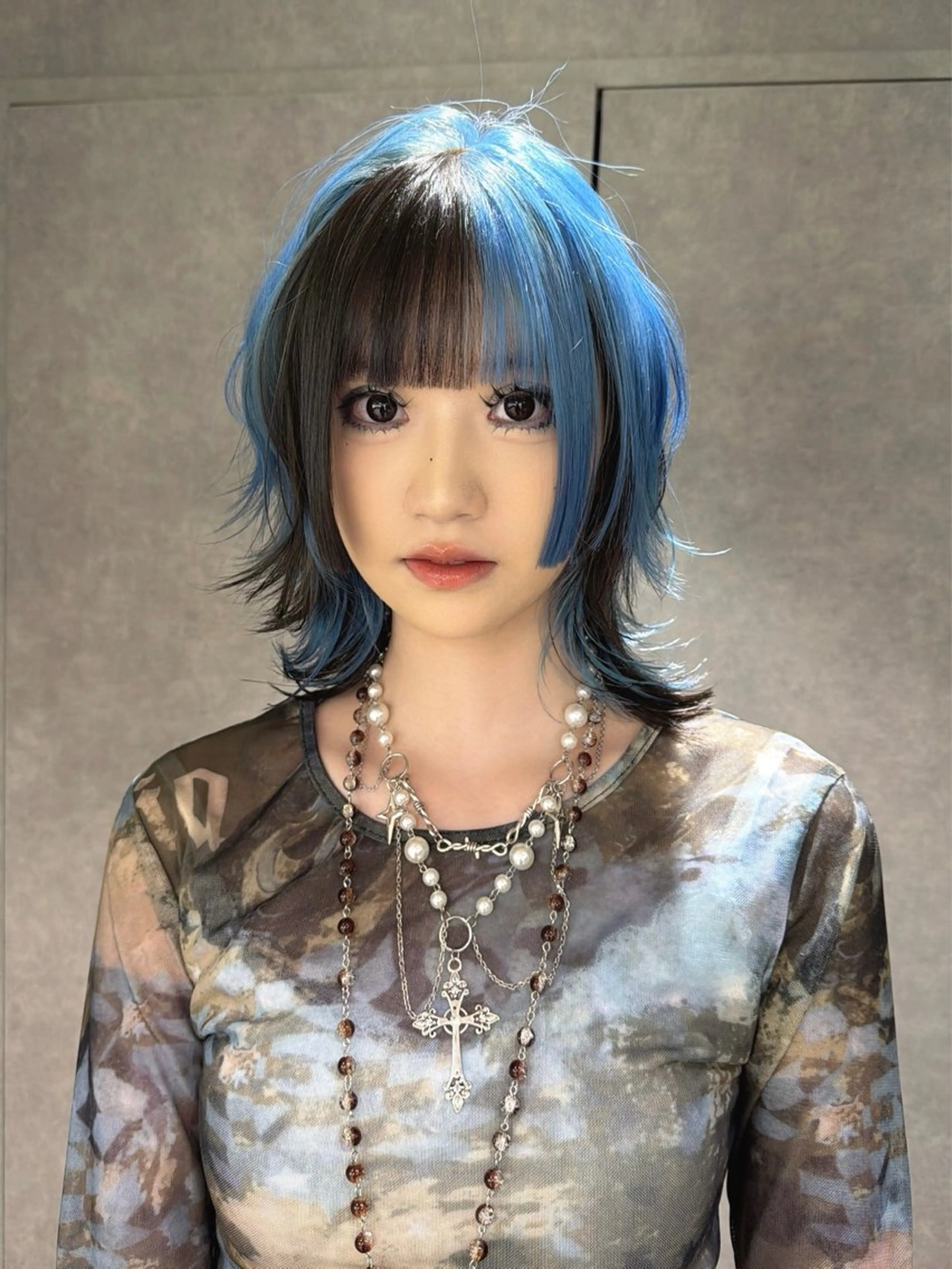 ミディアム レイヤーカット ウルフカット カット yu-kaハッシュ カット/韓国レイヤーのヘアスタイル