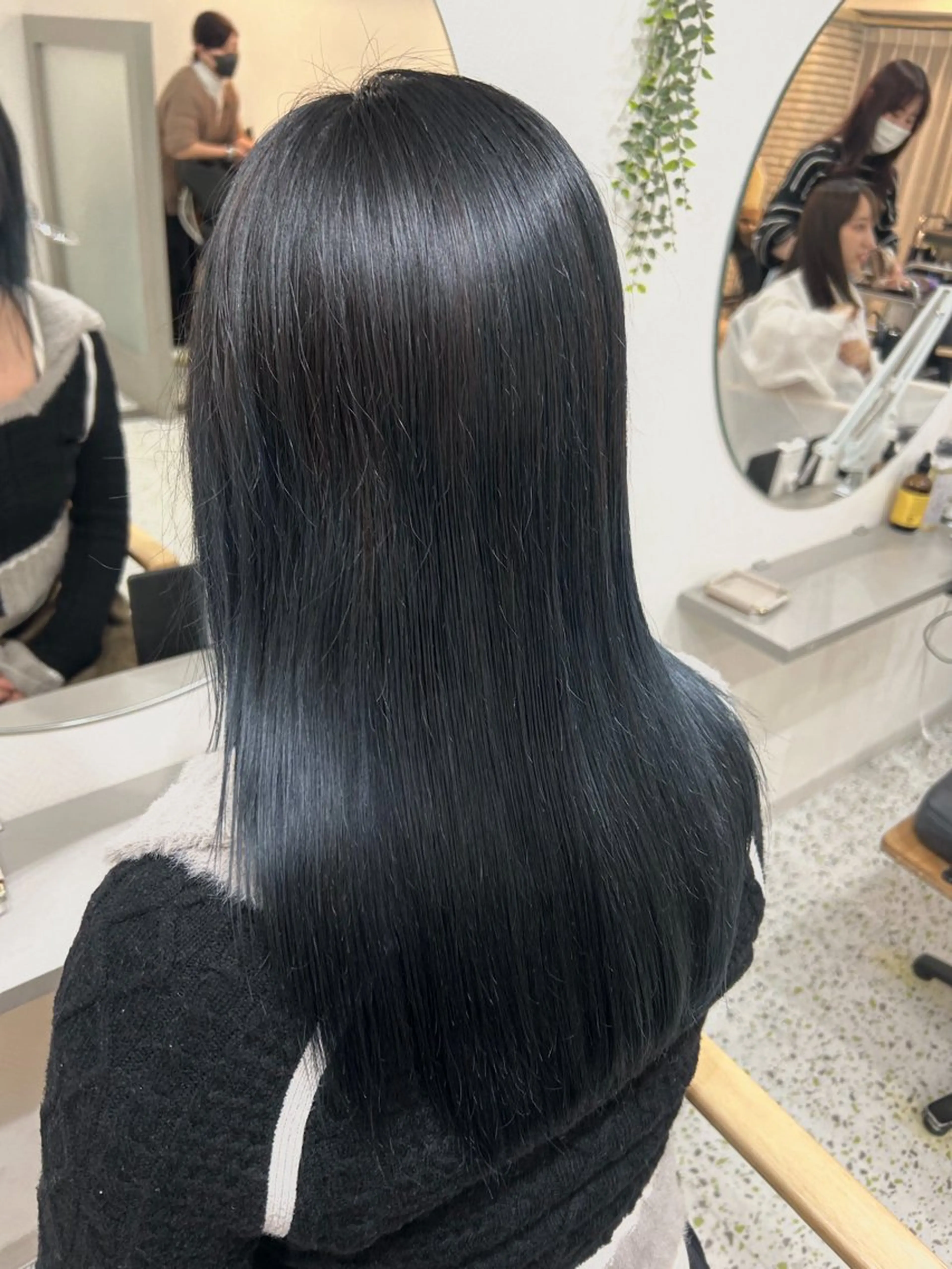 ミディアム Memories所属・透明感カラー 莉々子のヘアスタイル