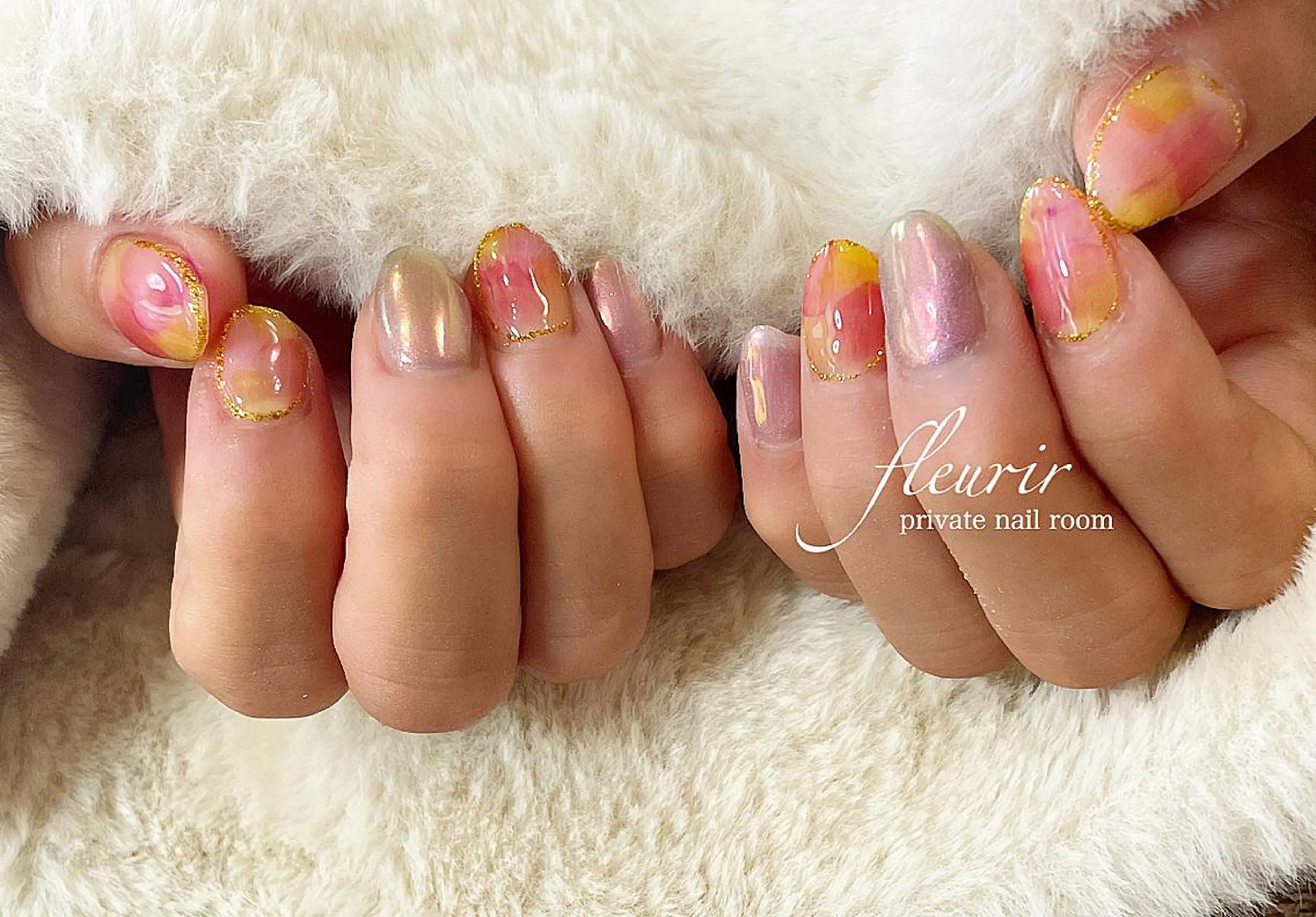 ネイル オーロラネイル クリアネイル ゴールド ラメ(グリッター) マグネットネイル フルリール 【プライベートサロンのネイルデザイン