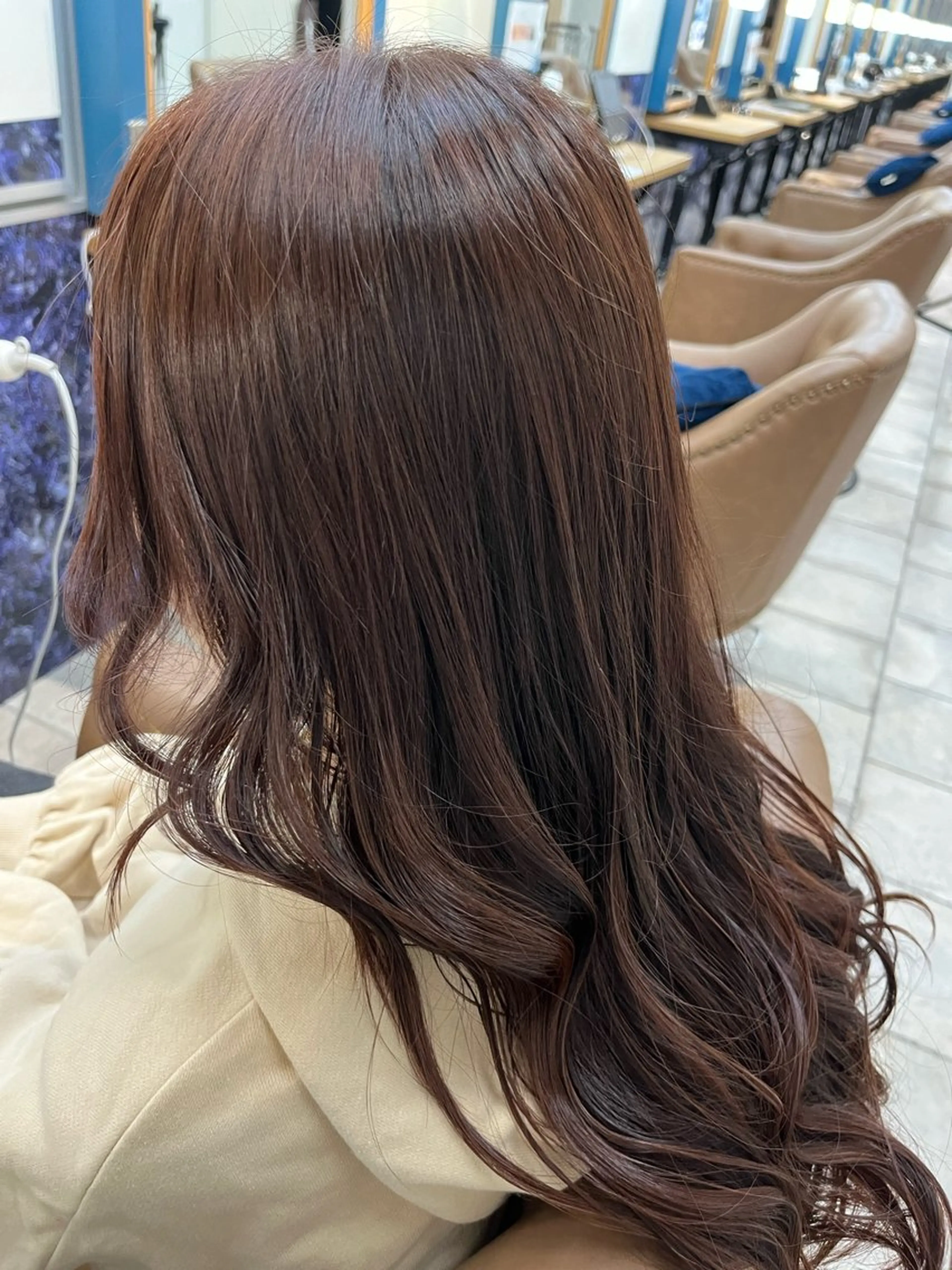 ロング カラー ヘアカラー トリートメント ヘッドスパ カラー/アイリスト 麻優のヘアスタイル