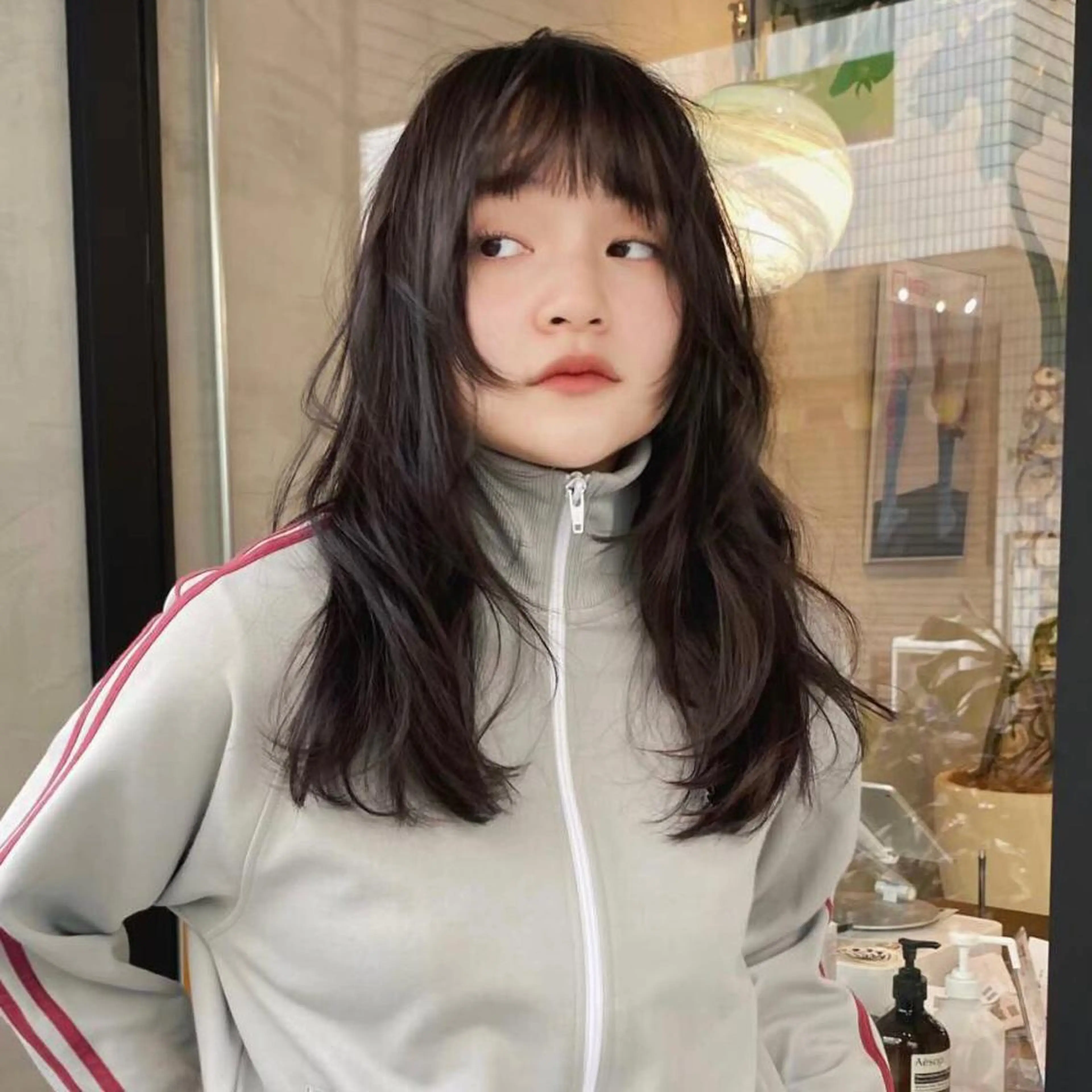 セミロング カラー honoka ikegamiのヘアスタイル